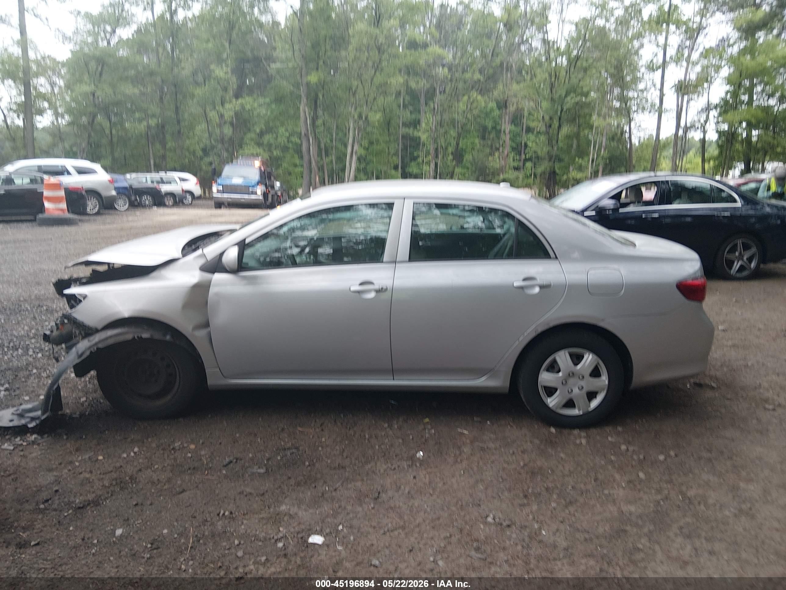 2010 Toyota Corolla Le Silver vin: 2T1BU4EE7AC523287