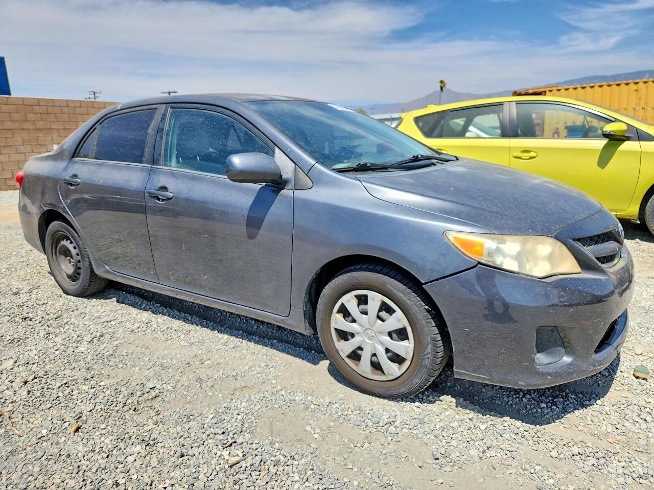 2011 Toyota Corolla Le Charcoal vin: 2T1BU4EE7BC540057