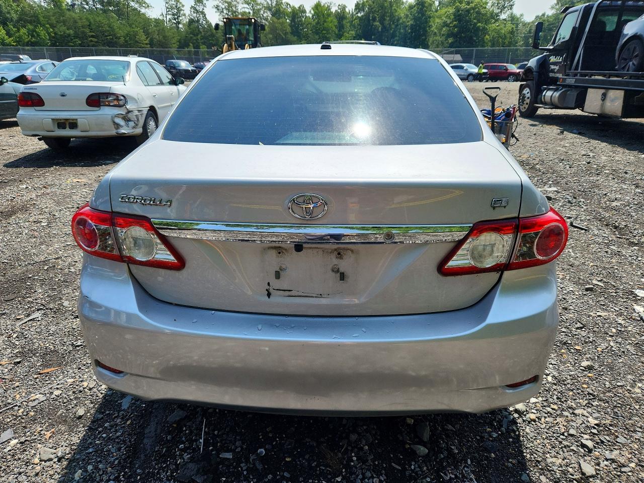 2011 Toyota Corolla Le Silver vin: 2T1BU4EE7BC540804
