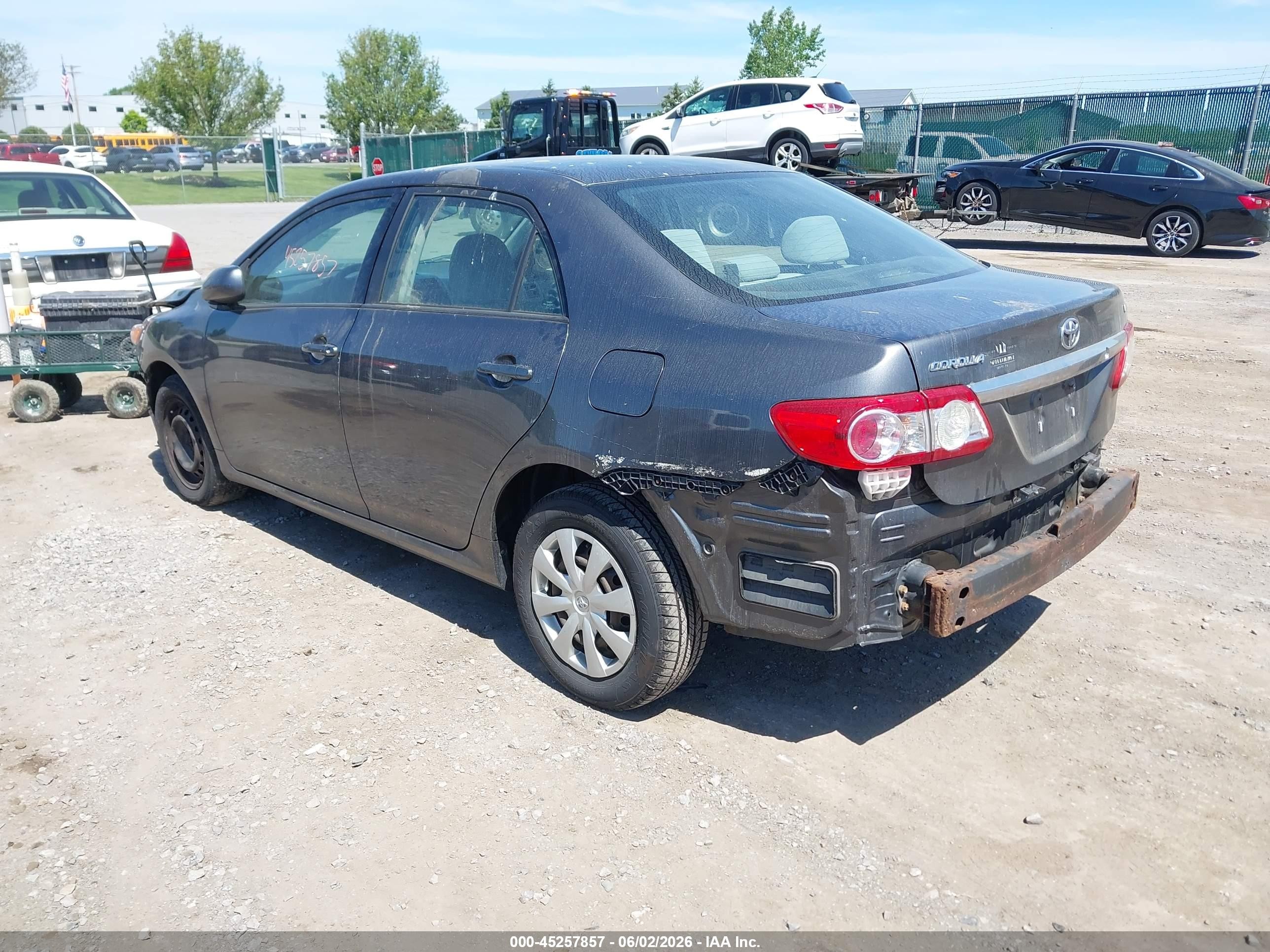 2011 Toyota Corolla Le Gray vin: 2T1BU4EE7BC545131