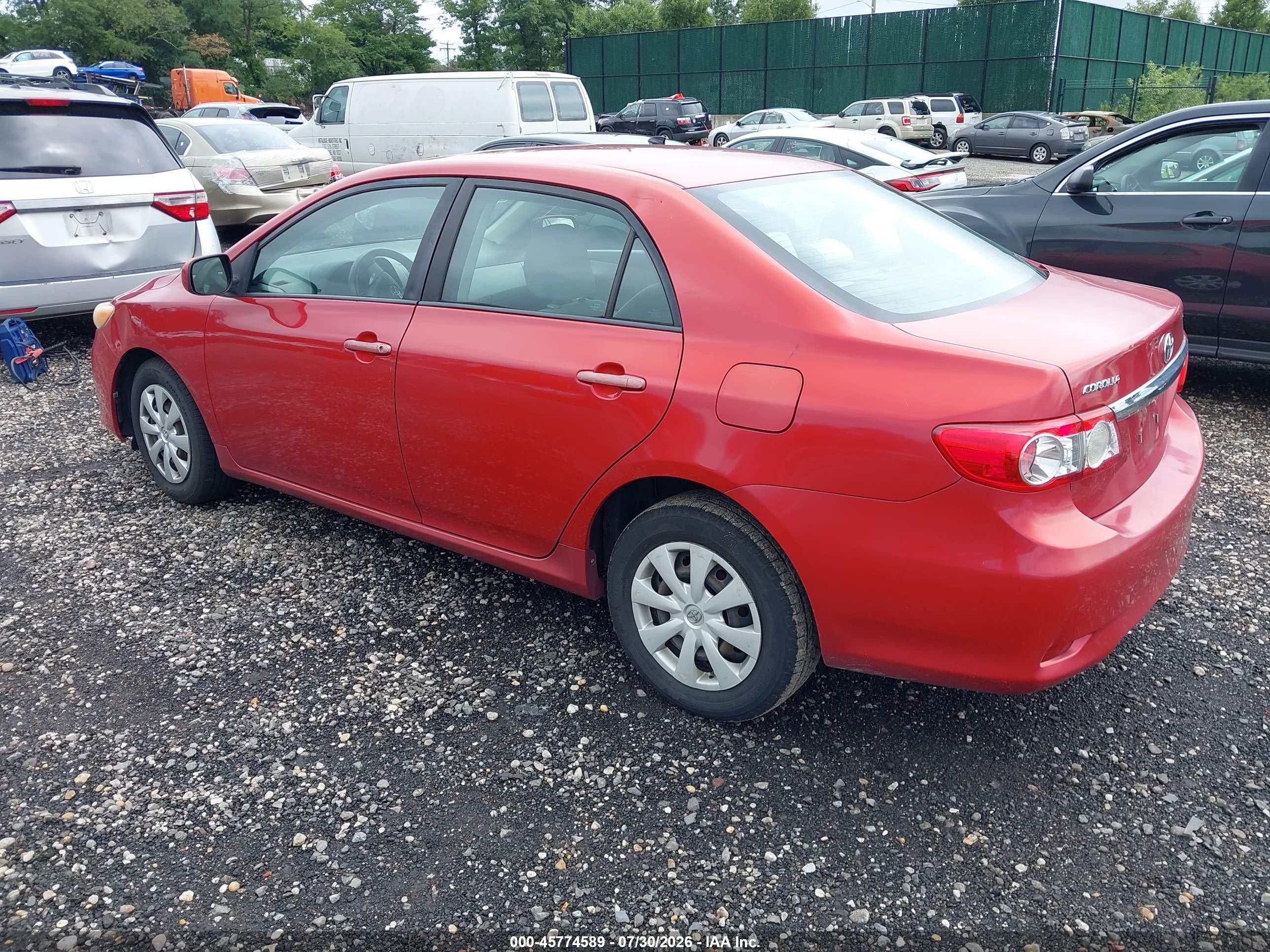 2011 Toyota Corolla Le Red vin: 2T1BU4EE7BC585631