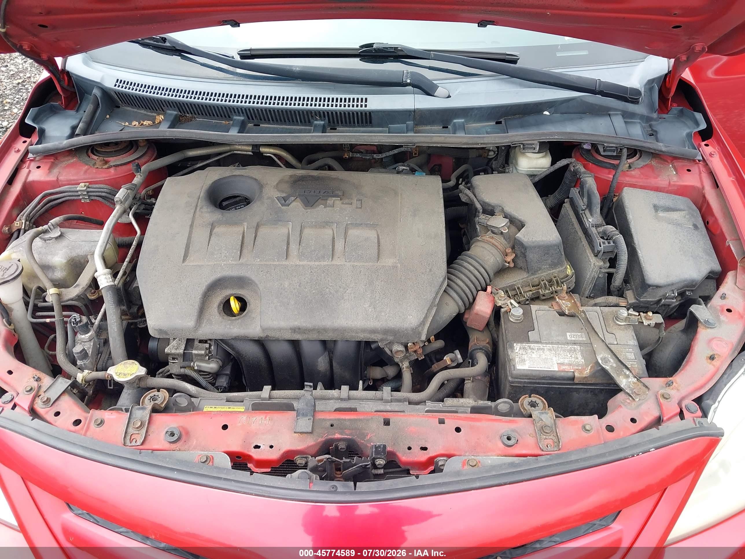 2011 Toyota Corolla Le Red vin: 2T1BU4EE7BC585631