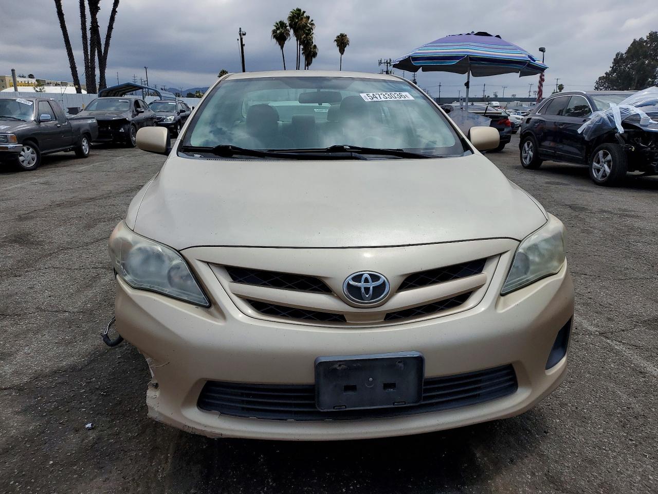 2011 Toyota Corolla Le Gold vin: 2T1BU4EE7BC599657