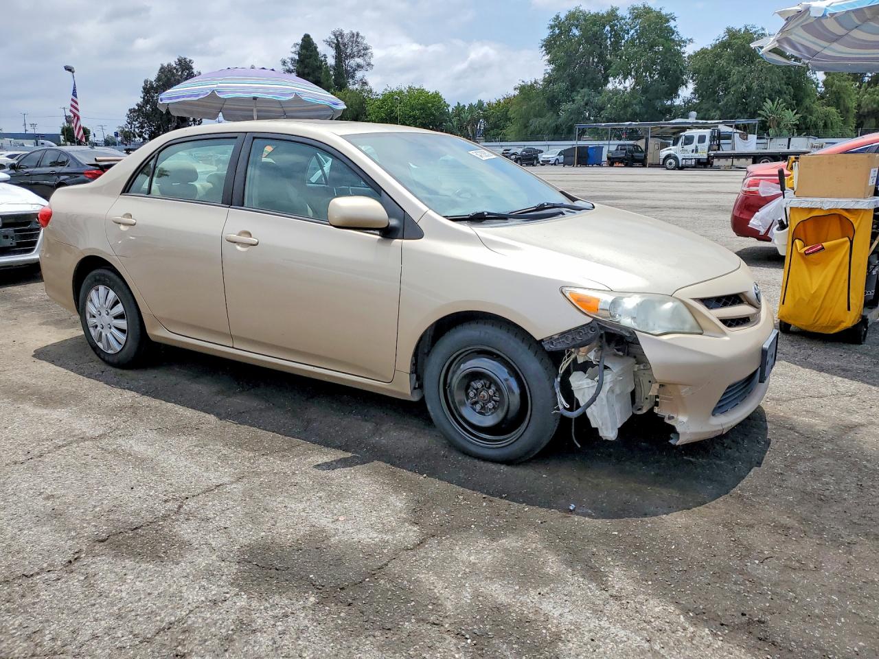 2011 Toyota Corolla Le Gold vin: 2T1BU4EE7BC599657
