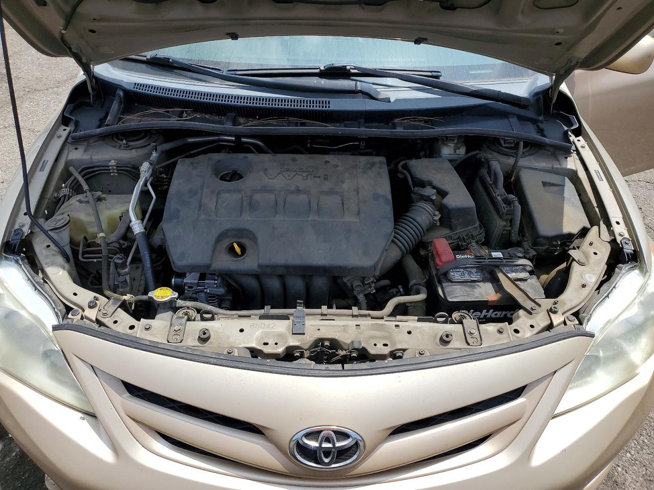 2011 Toyota Corolla Le Gold vin: 2T1BU4EE7BC599657