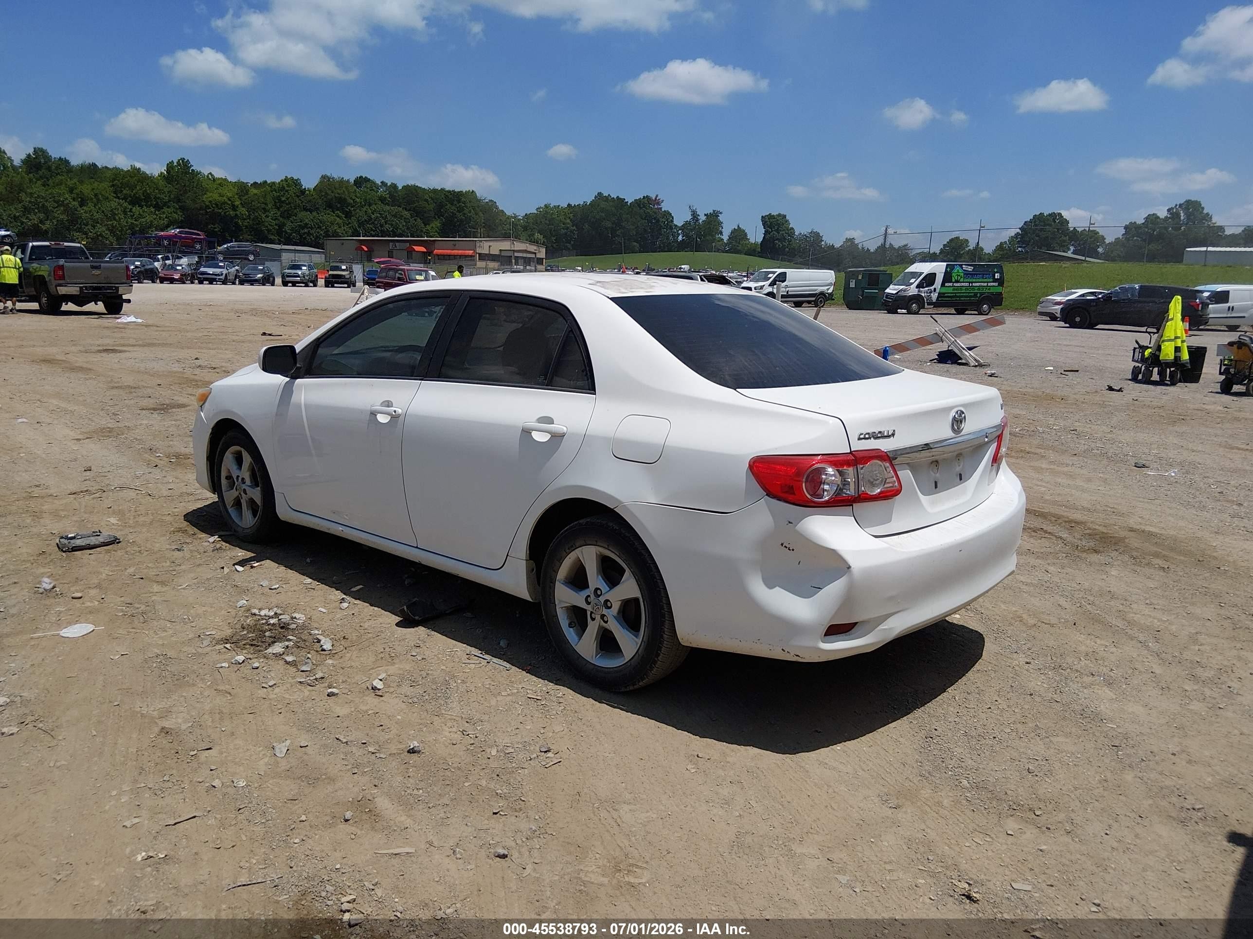 2011 Toyota Corolla Le White vin: 2T1BU4EE7BC606221