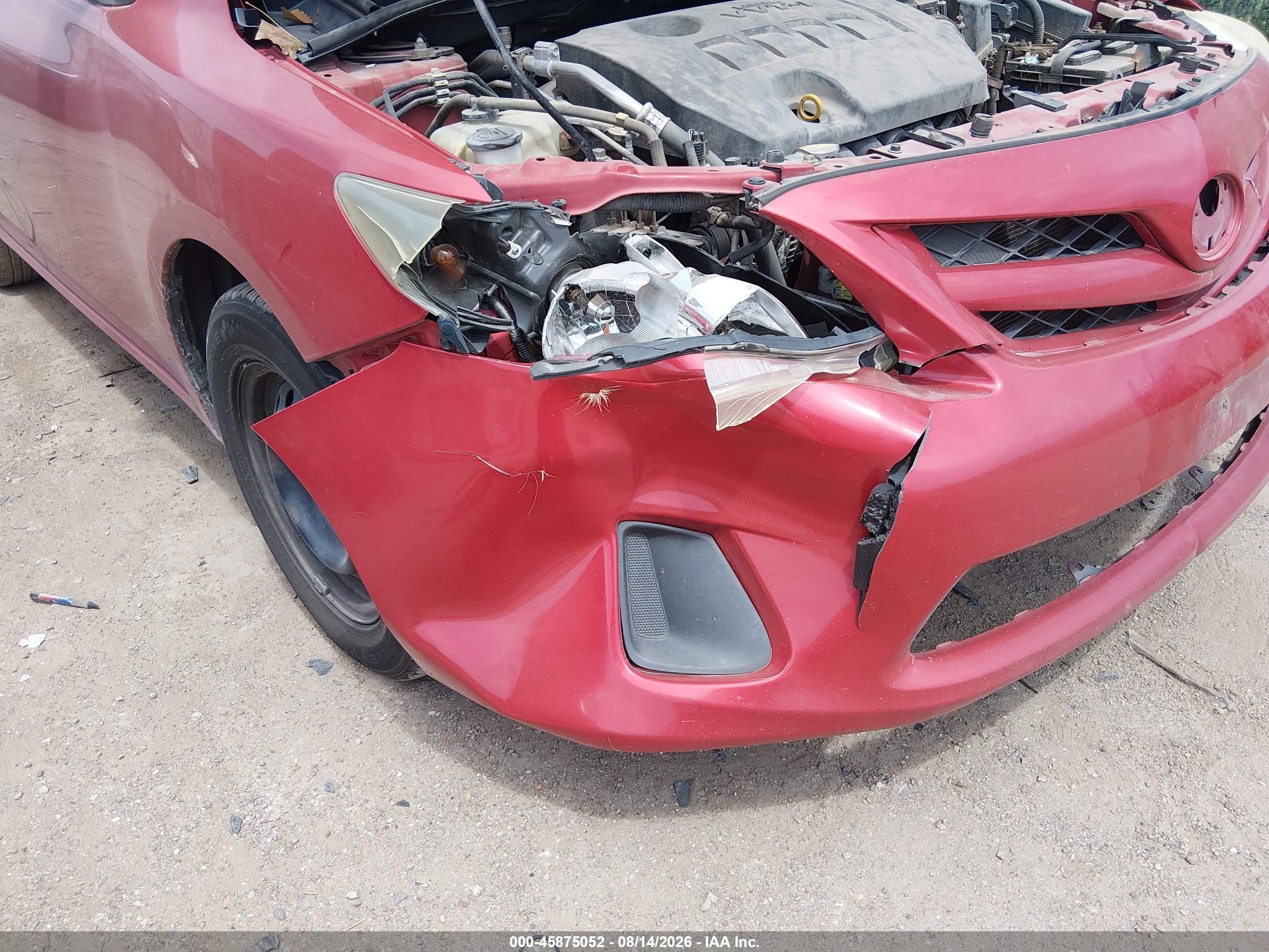 2011 Toyota Corolla Le Red vin: 2T1BU4EE7BC607546