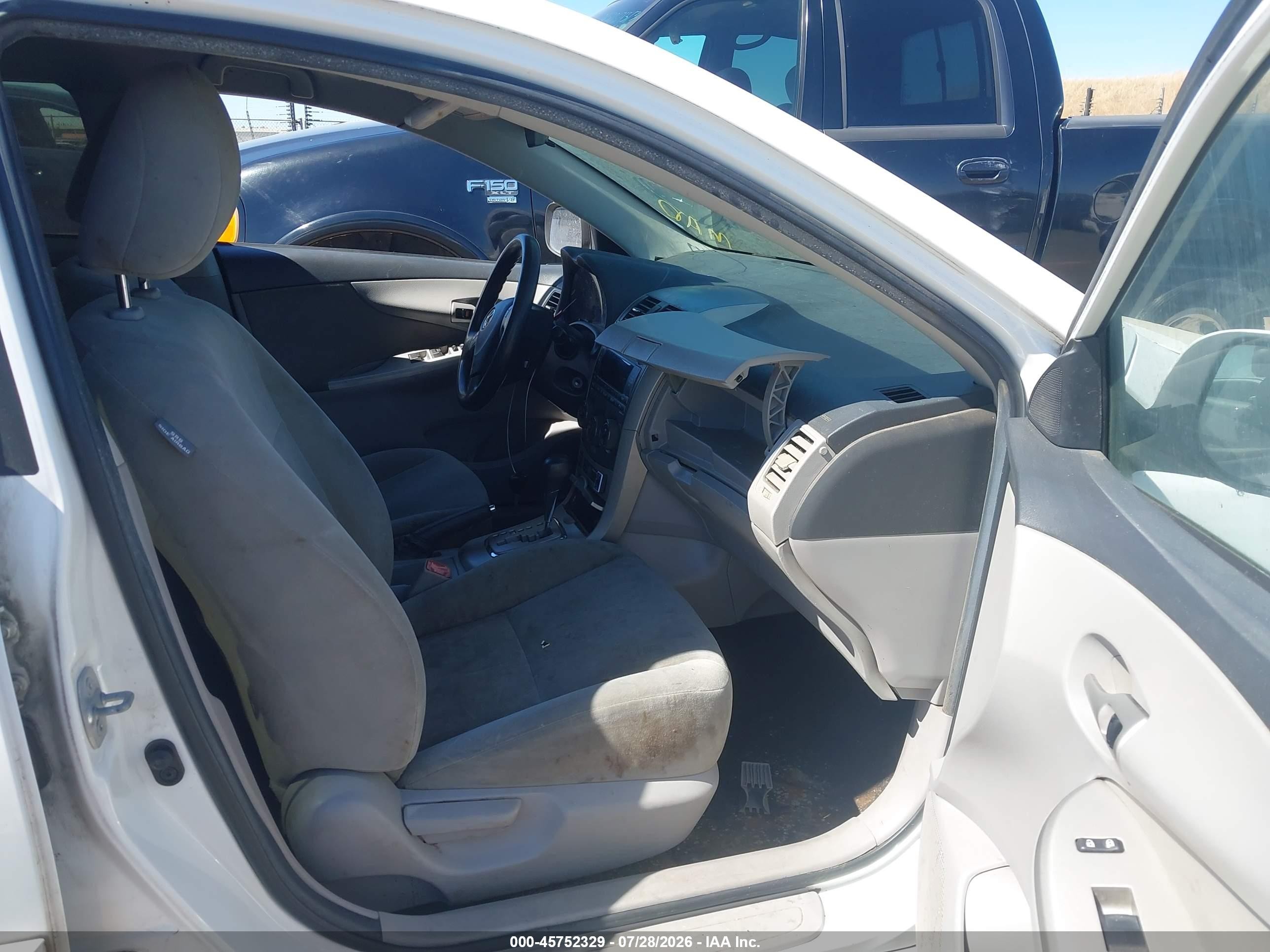 2011 Toyota Corolla Le Белый vin: 2T1BU4EE7BC609023