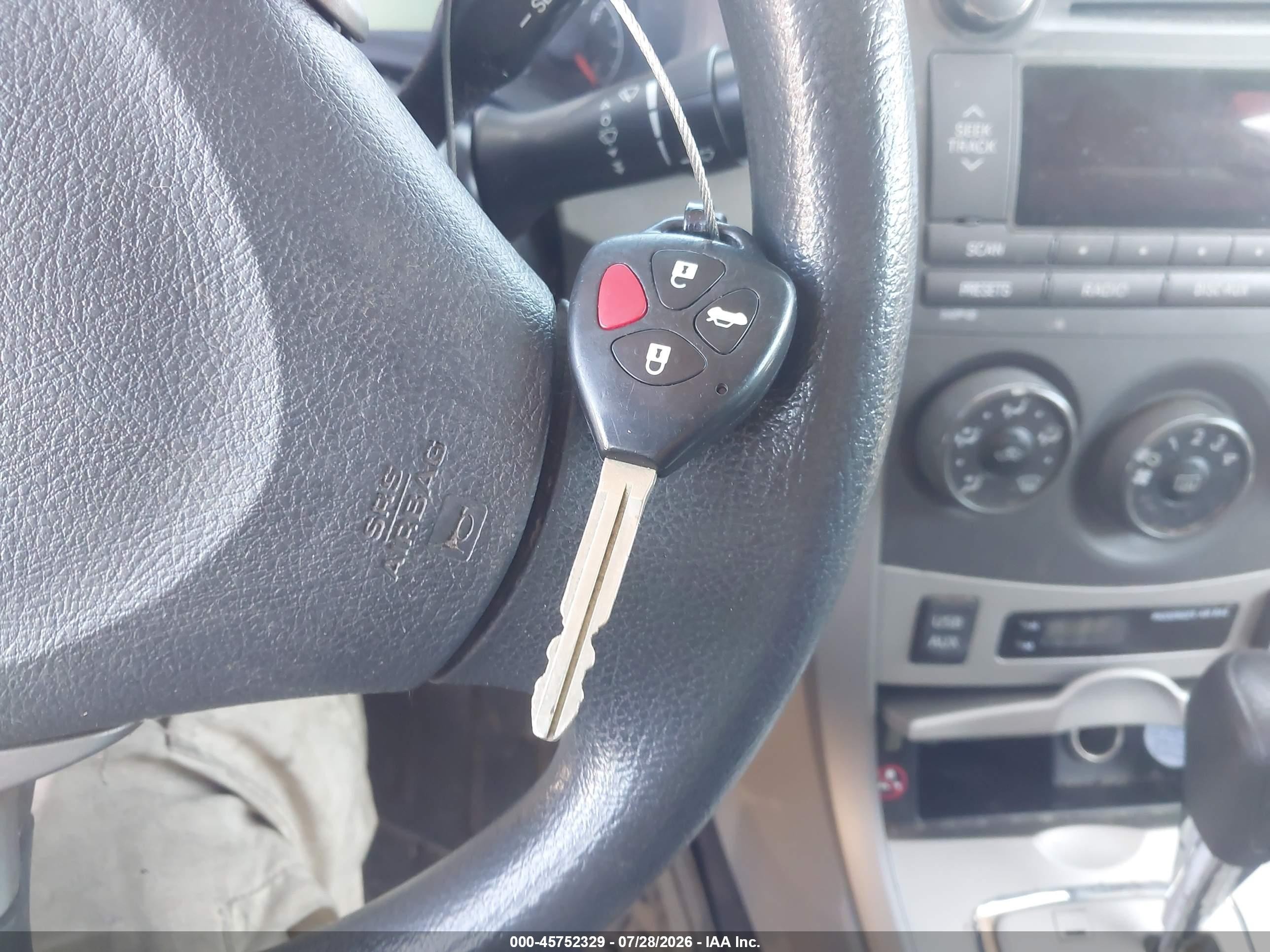 2011 Toyota Corolla Le Белый vin: 2T1BU4EE7BC609023