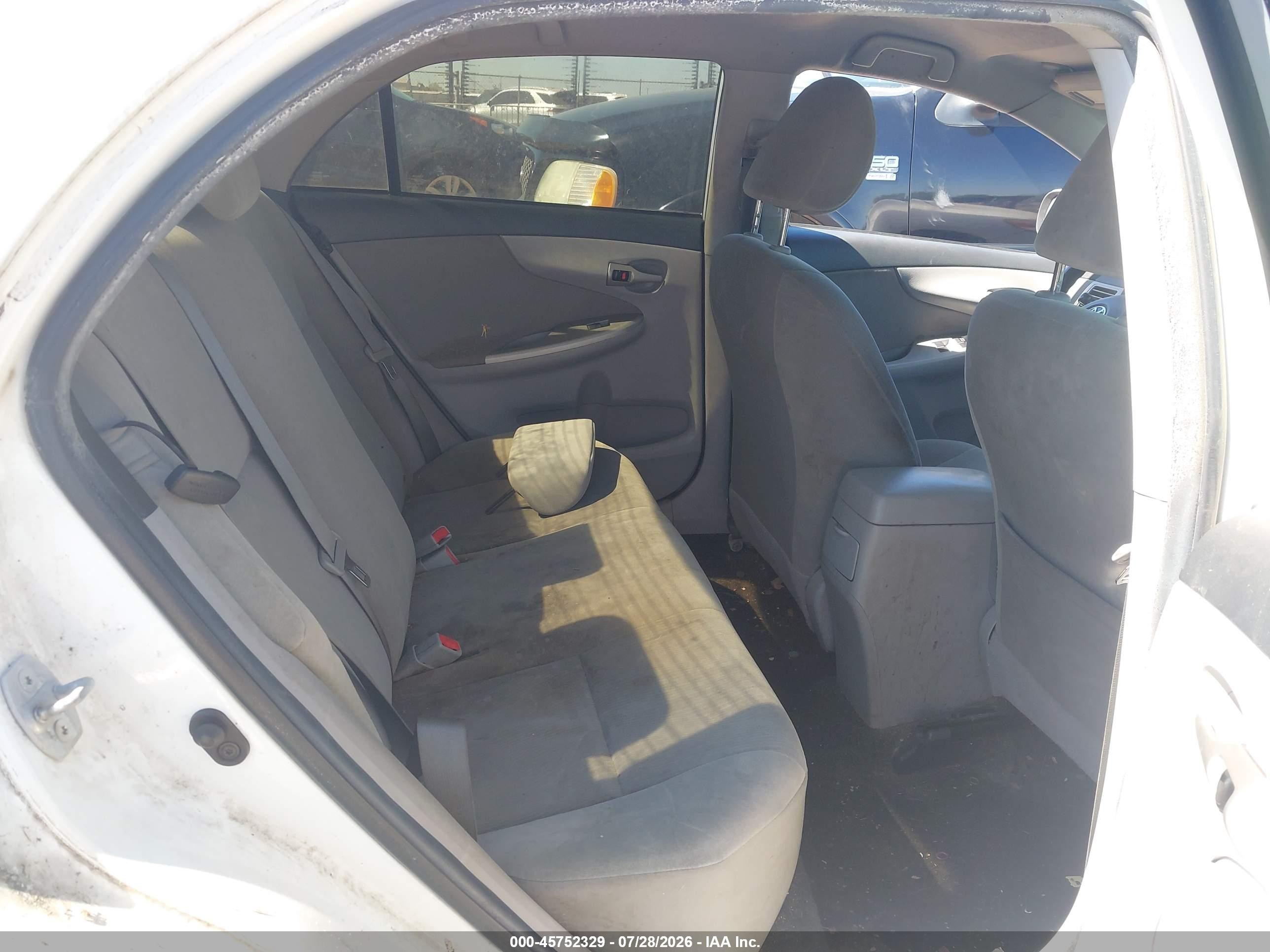 2011 Toyota Corolla Le Белый vin: 2T1BU4EE7BC609023