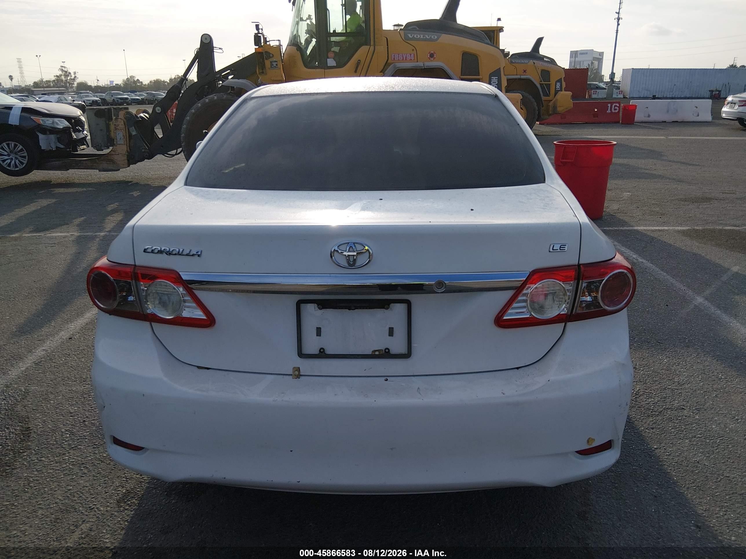 2011 Toyota Corolla Le White vin: 2T1BU4EE7BC631927