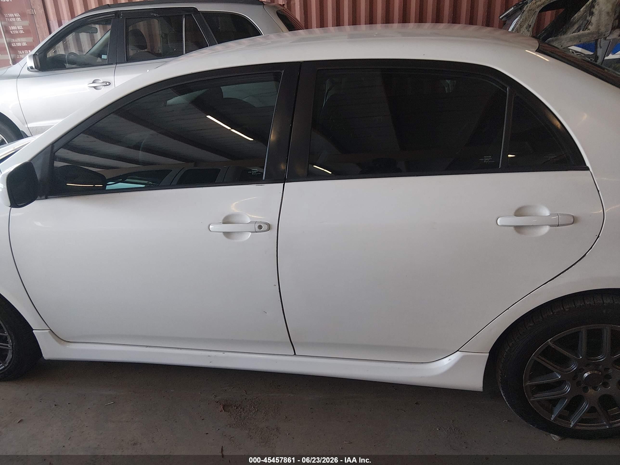 2011 Toyota Corolla S White vin: 2T1BU4EE7BC638893