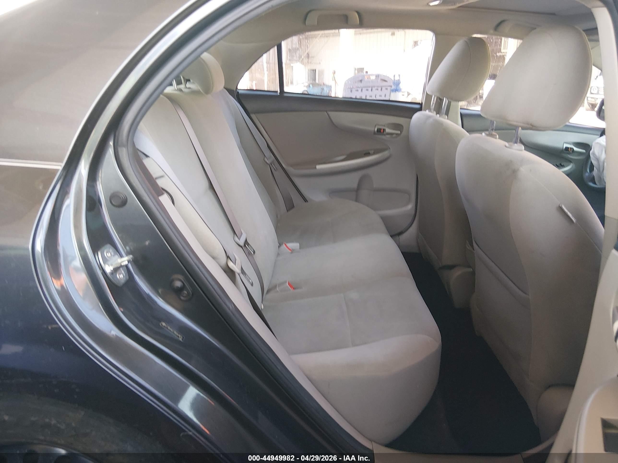 2011 Toyota Corolla Le Gray vin: 2T1BU4EE7BC641874