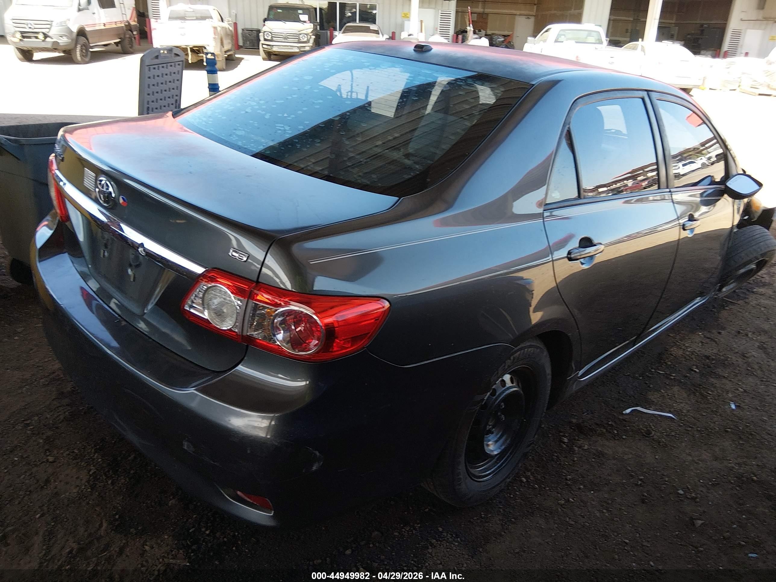 2011 Toyota Corolla Le Gray vin: 2T1BU4EE7BC641874