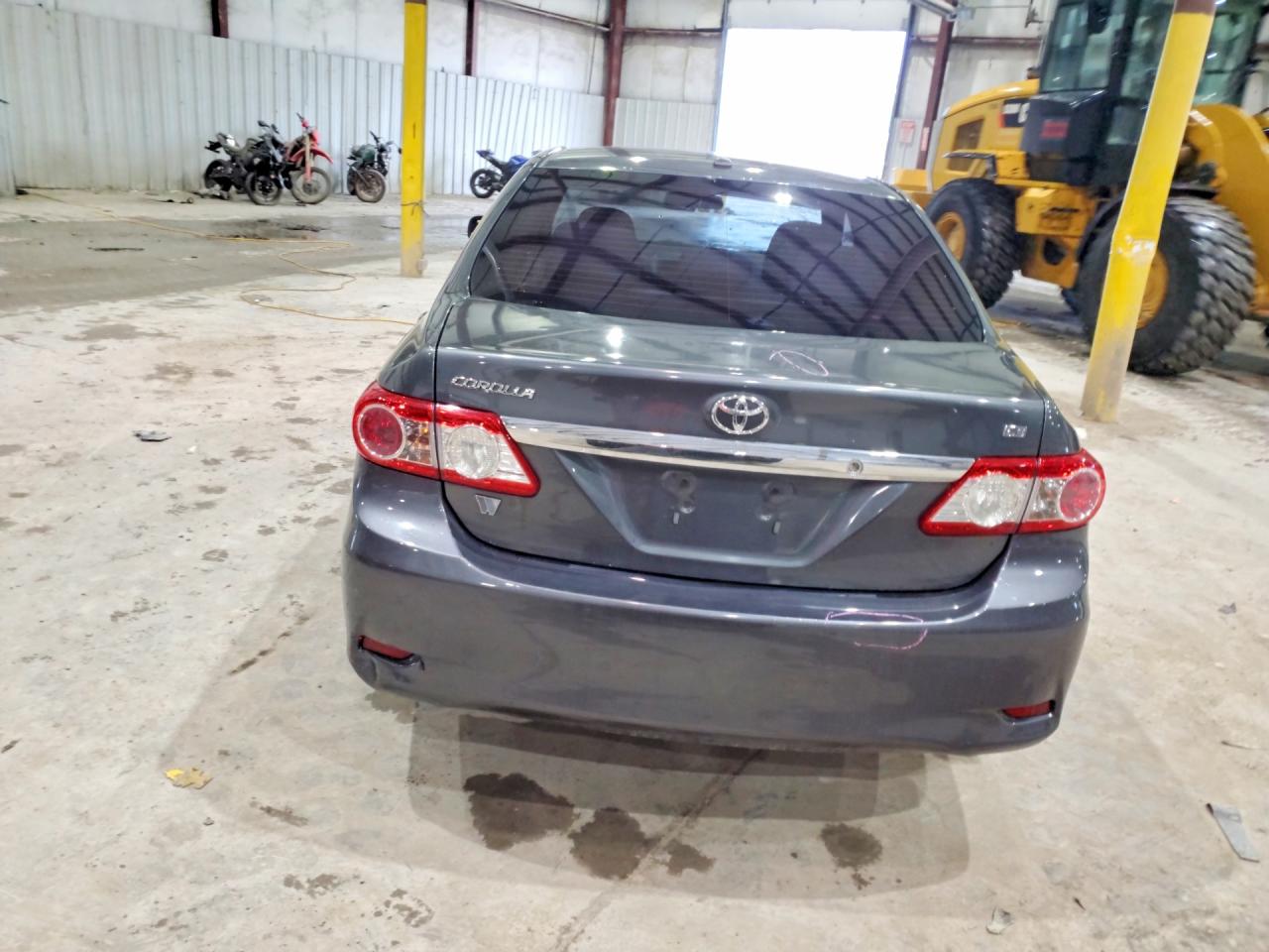 2011 Toyota Corolla Le Charcoal vin: 2T1BU4EE7BC642670