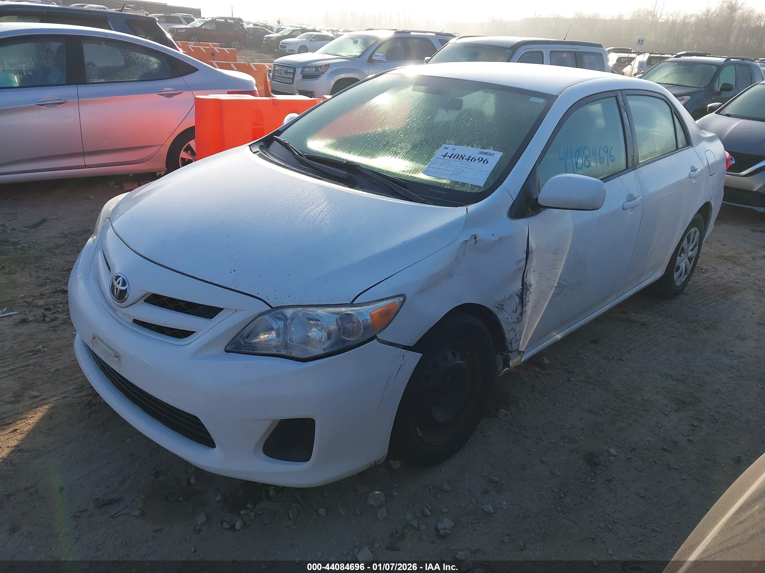 2011 Toyota Corolla Le White vin: 2T1BU4EE7BC653555
