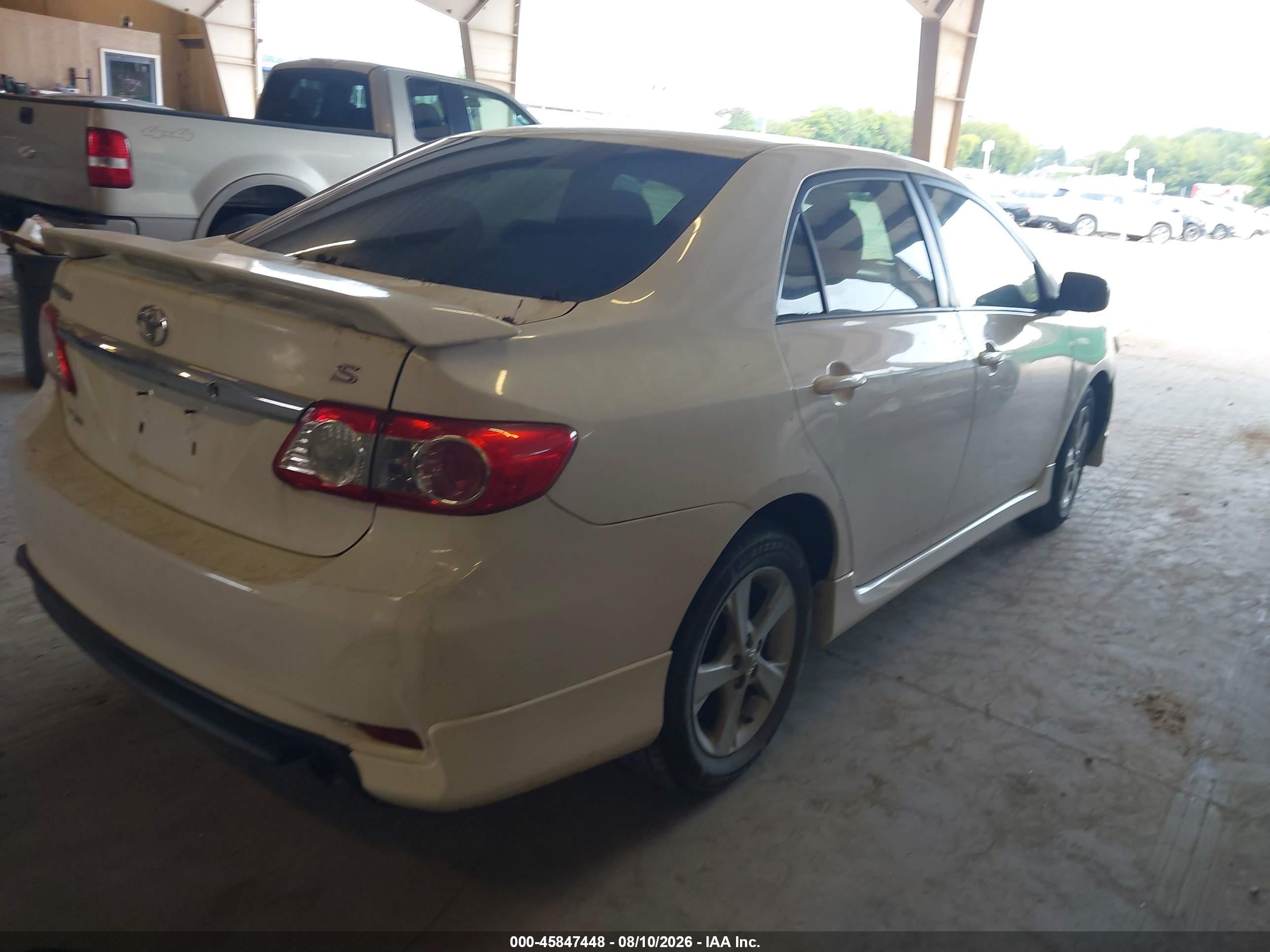 2011 Toyota Corolla S White vin: 2T1BU4EE7BC654298