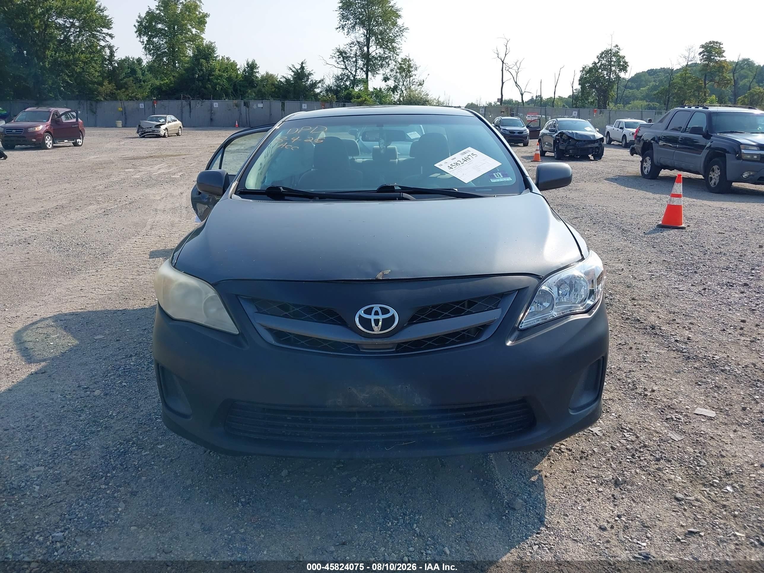 2011 Toyota Corolla Le Gray vin: 2T1BU4EE7BC677113