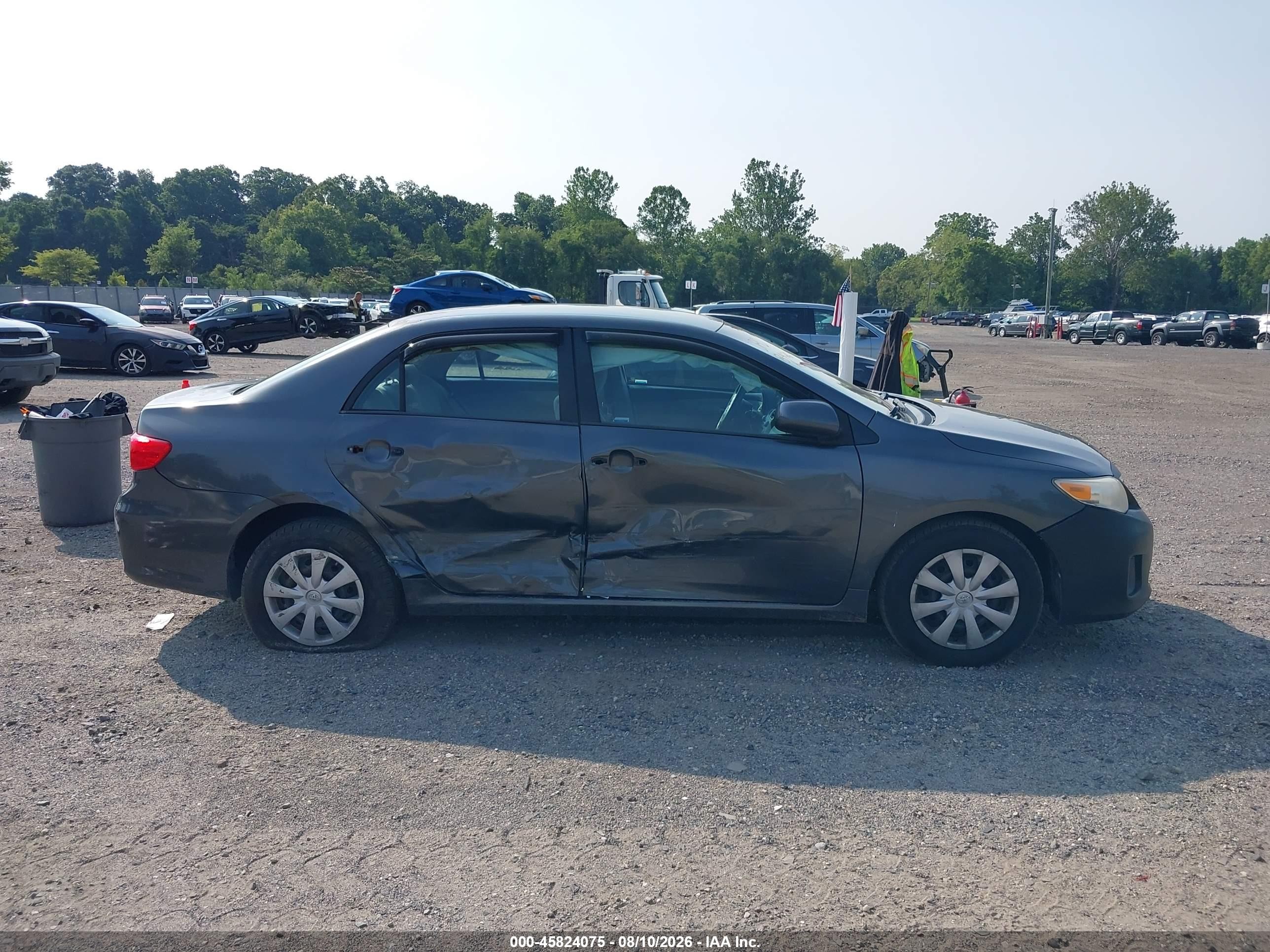 2011 Toyota Corolla Le Gray vin: 2T1BU4EE7BC677113