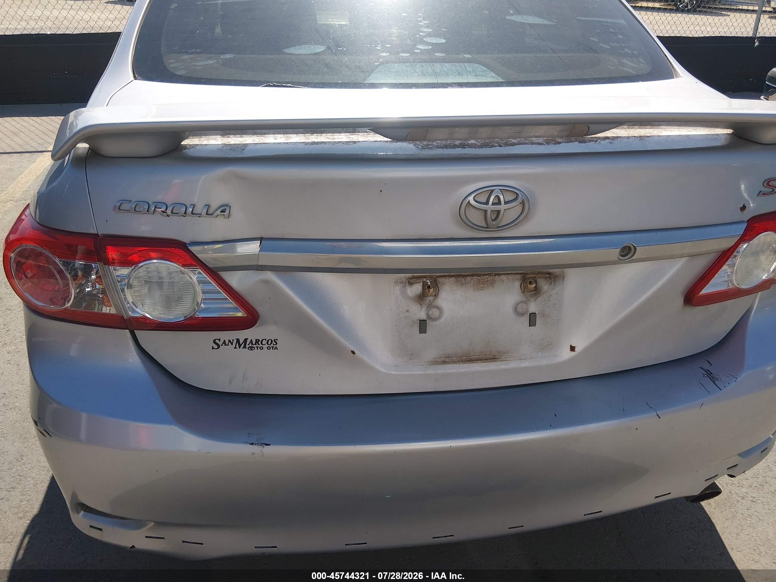 2011 Toyota Corolla S Silver vin: 2T1BU4EE7BC681615