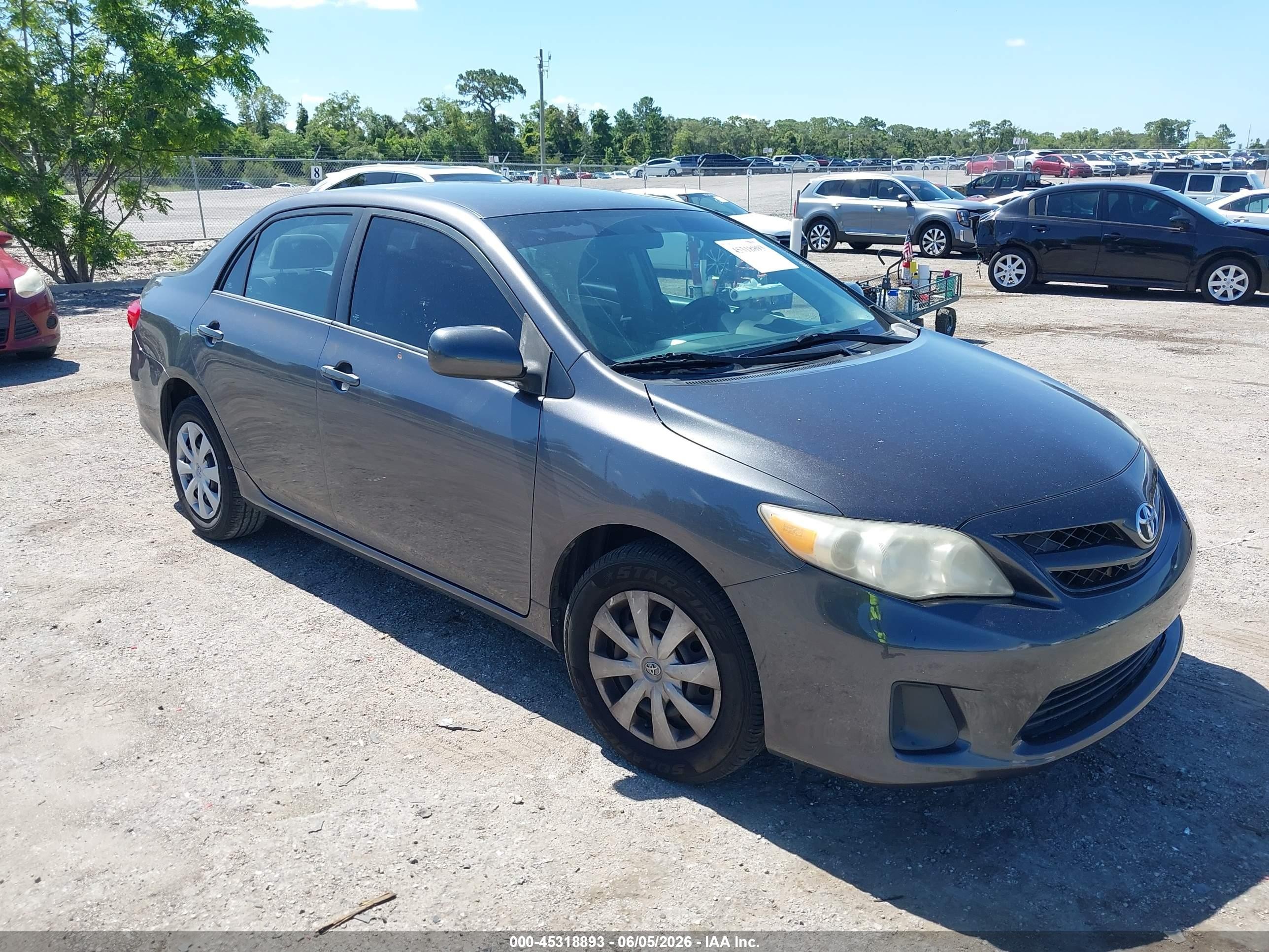 2011 Toyota Corolla Le Gray vin: 2T1BU4EE7BC692730