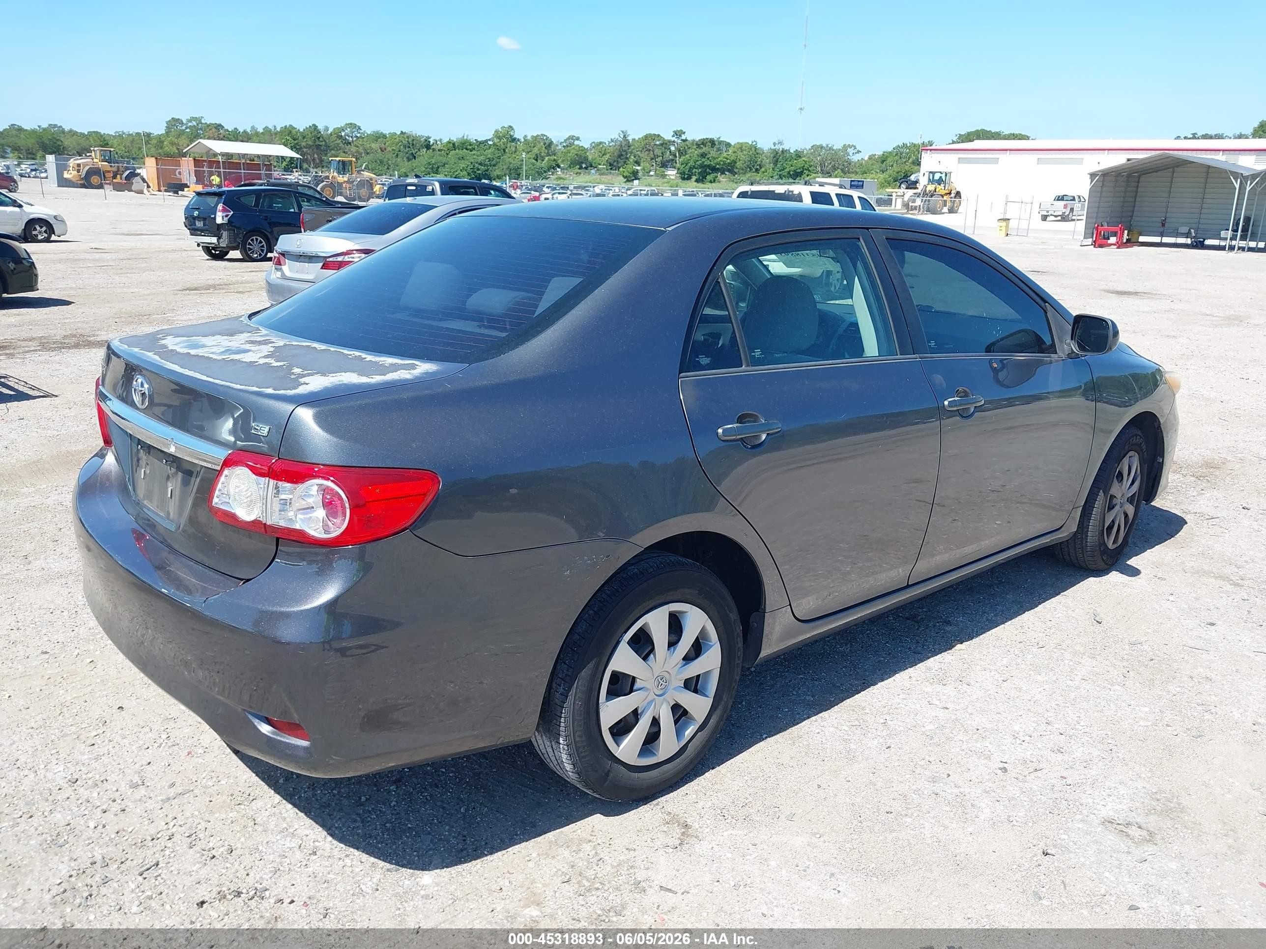 2011 Toyota Corolla Le Gray vin: 2T1BU4EE7BC692730