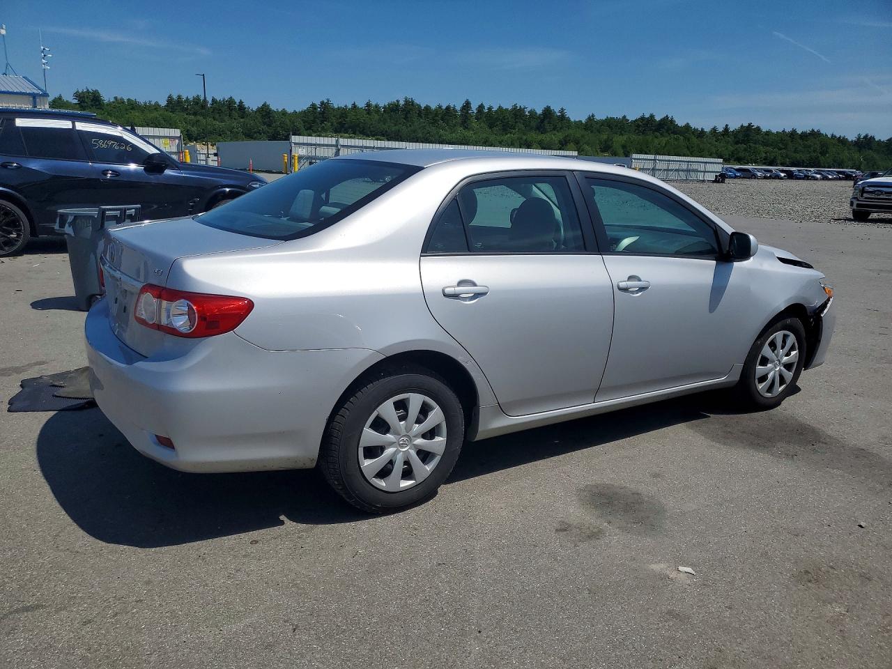 2011 Toyota Corolla Le Silver vin: 2T1BU4EE7BC699662