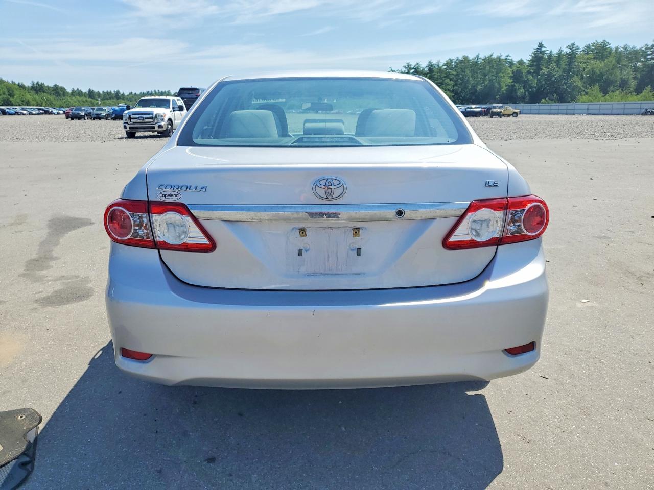 2011 Toyota Corolla Le Silver vin: 2T1BU4EE7BC699662
