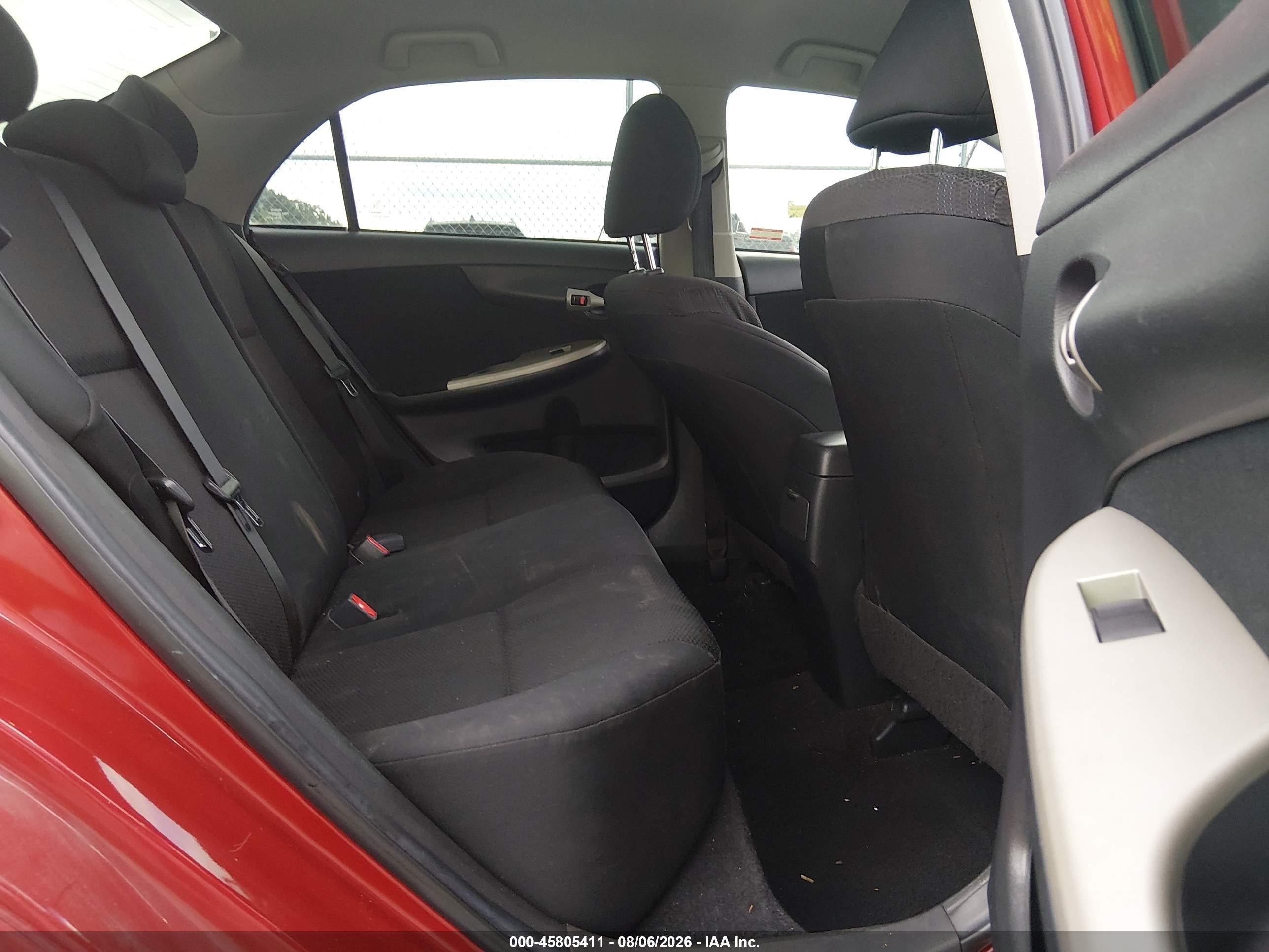 2011 Toyota Corolla S Red vin: 2T1BU4EE7BC700163