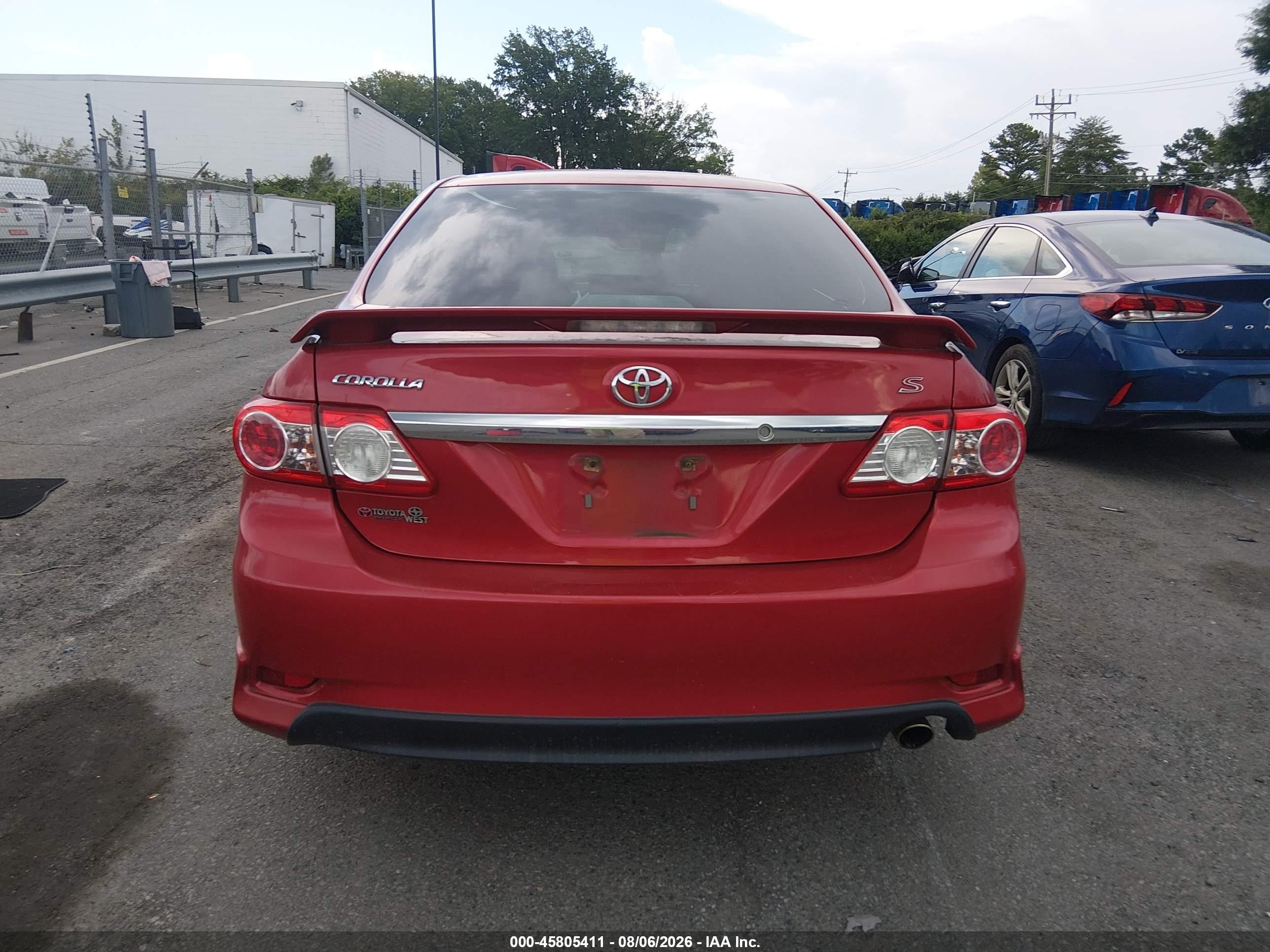 2011 Toyota Corolla S Red vin: 2T1BU4EE7BC700163