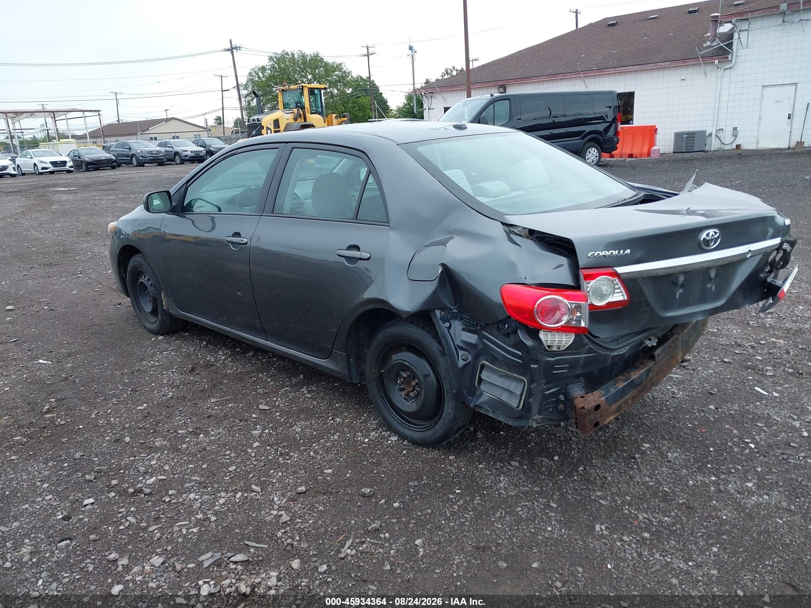 2011 Toyota Corolla Le Gray vin: 2T1BU4EE7BC702608