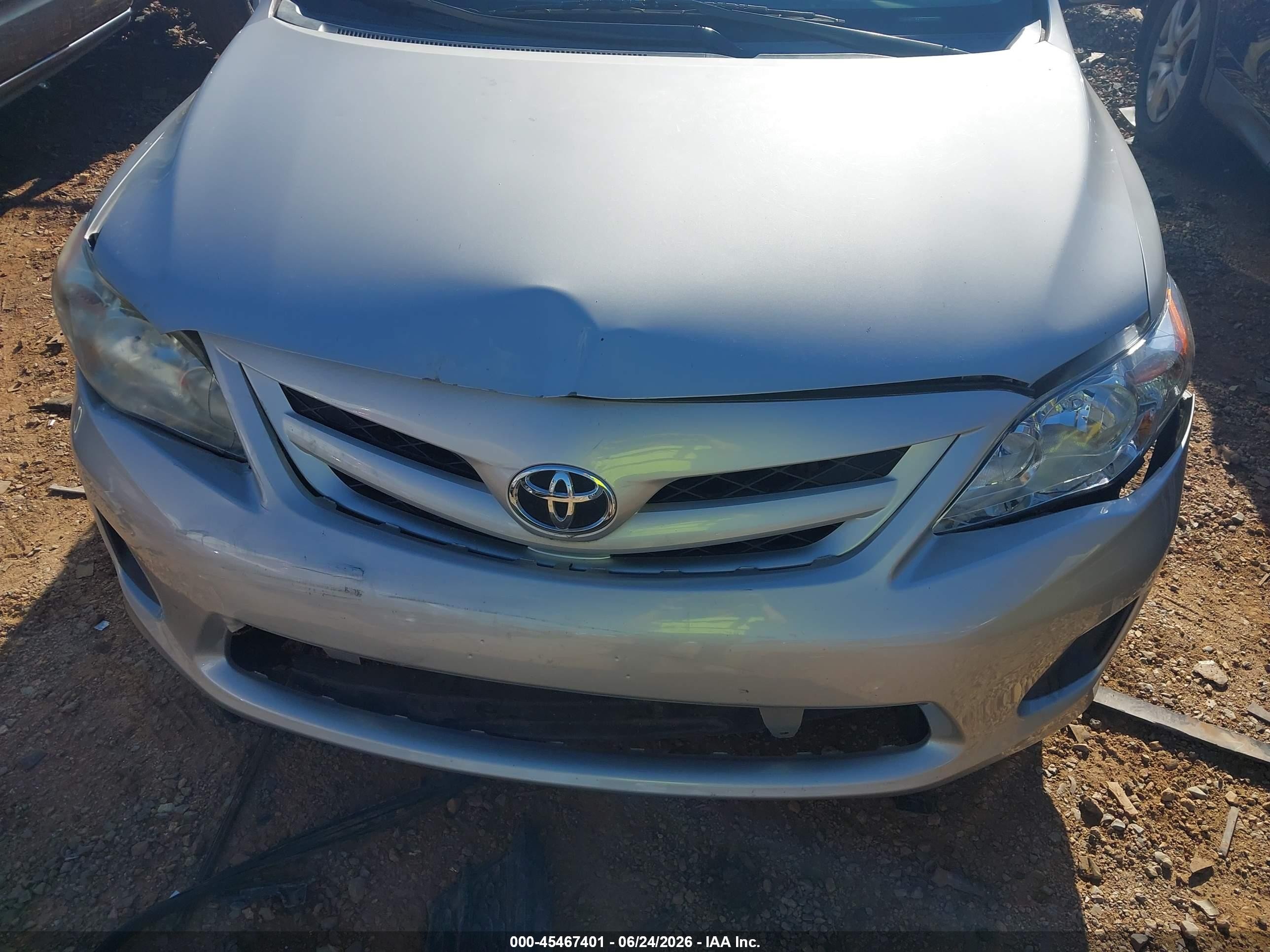 2011 Toyota Corolla Le Silver vin: 2T1BU4EE7BC702852