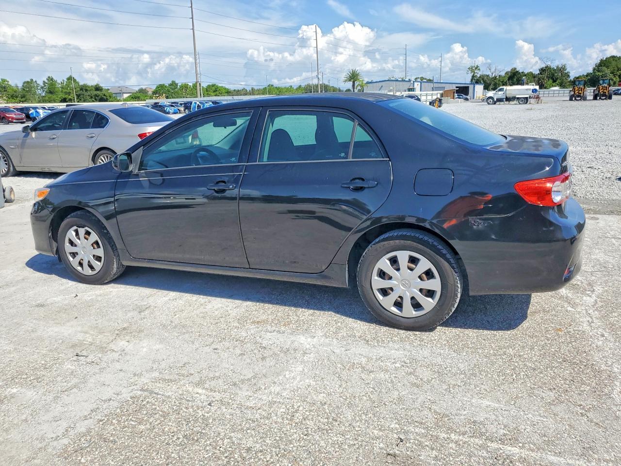 2011 Toyota Corolla Le Black vin: 2T1BU4EE7BC711776
