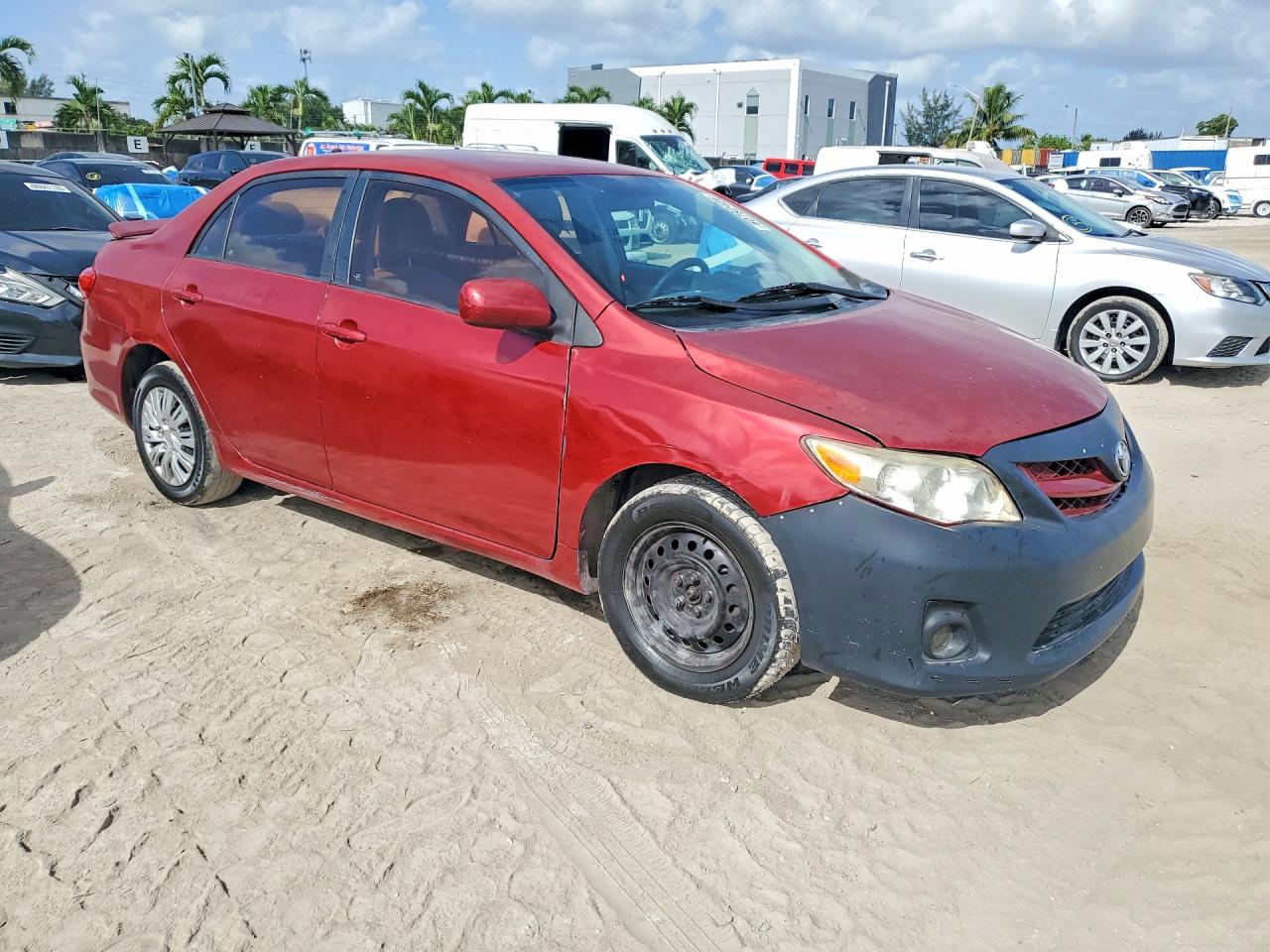 2011 Toyota Corolla Le Red vin: 2T1BU4EE7BC720672