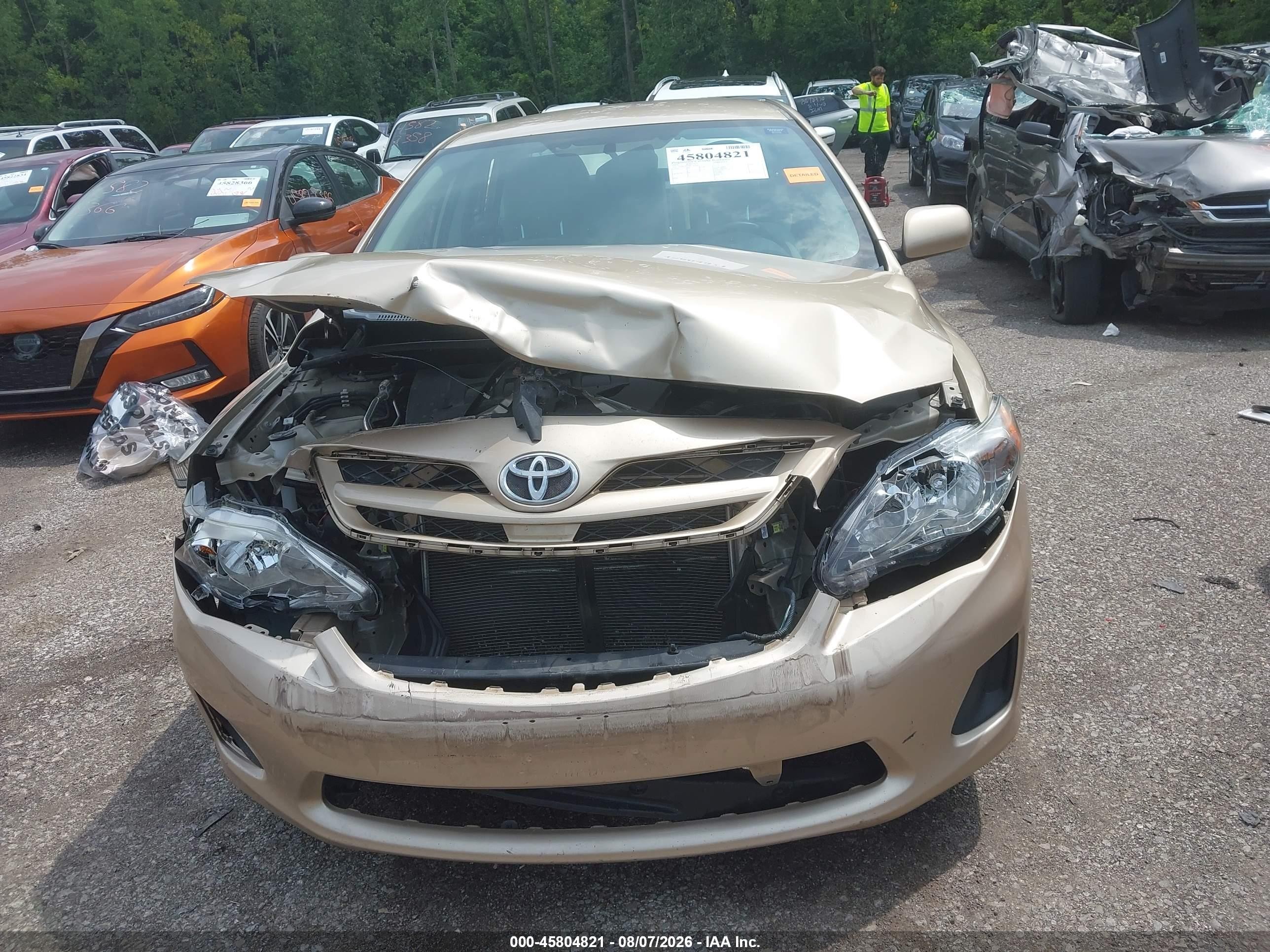 2011 Toyota Corolla Le Золотой vin: 2T1BU4EE7BC721434