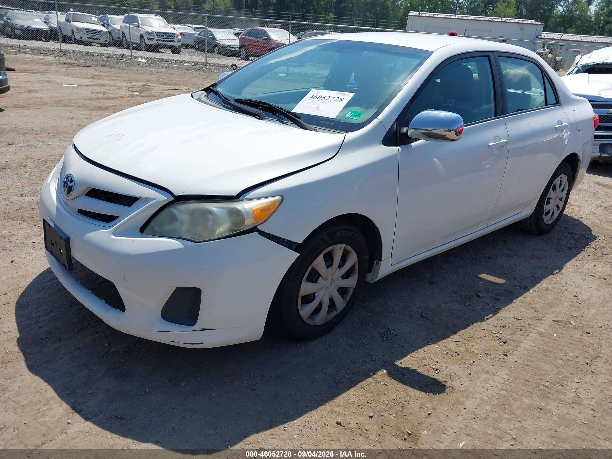 2011 Toyota Corolla Le White vin: 2T1BU4EE7BC731770