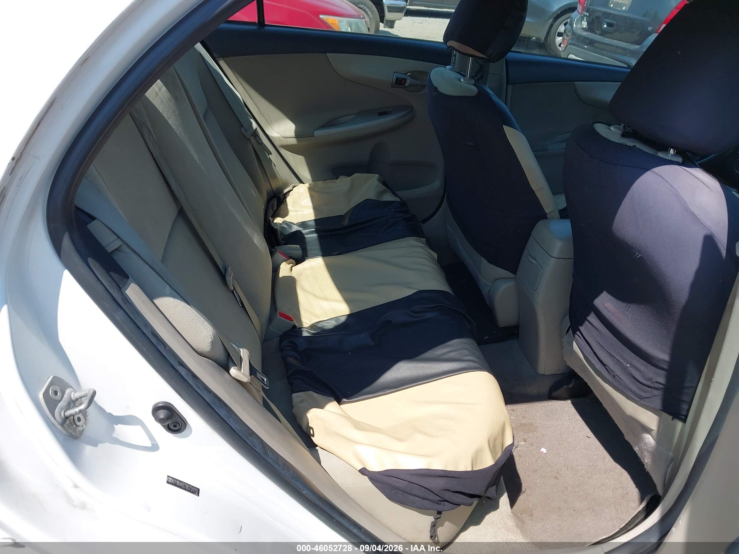2011 Toyota Corolla Le White vin: 2T1BU4EE7BC731770