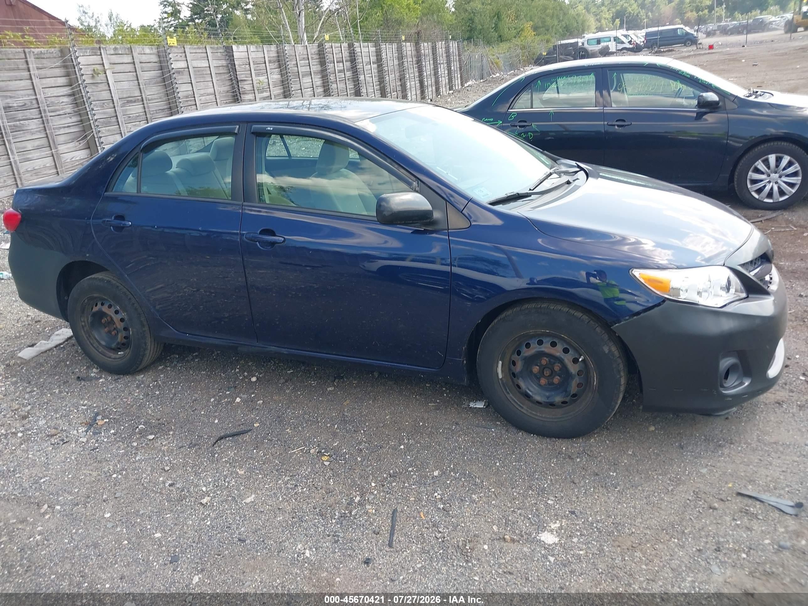 2011 Toyota Corolla Le Синий vin: 2T1BU4EE7BC732739