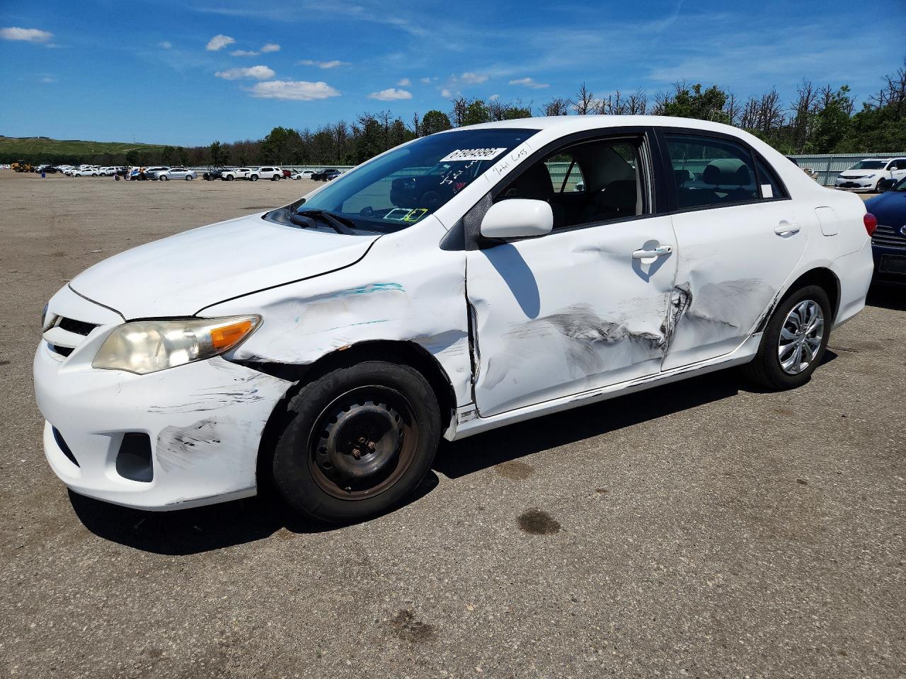 2011 Toyota Corolla Le White vin: 2T1BU4EE7BC738069