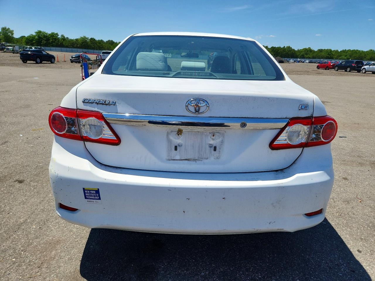 2011 Toyota Corolla Le White vin: 2T1BU4EE7BC738069