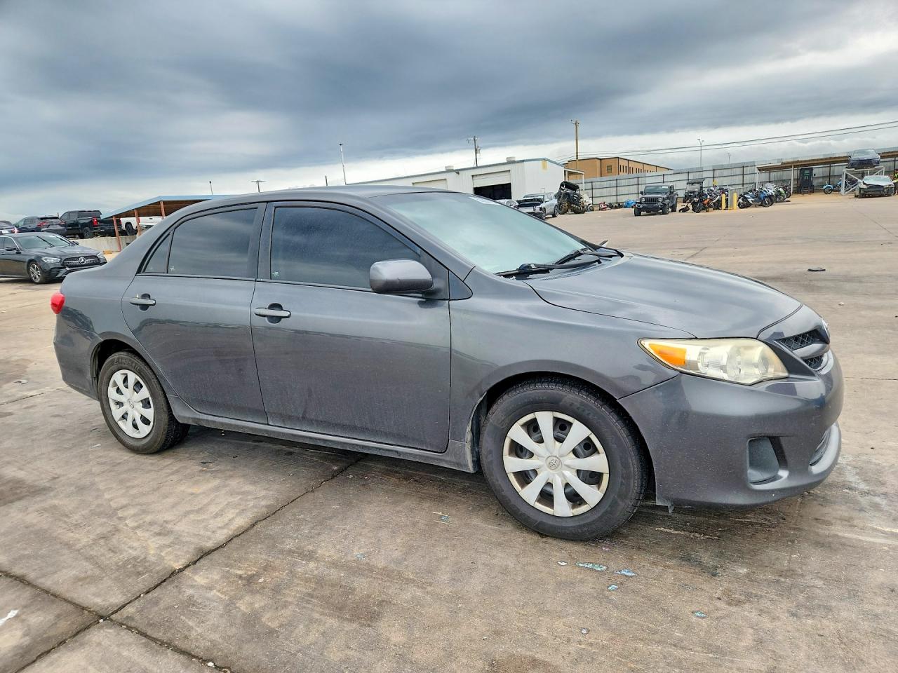 2011 Toyota Corolla Le Gray vin: 2T1BU4EE7BC740131