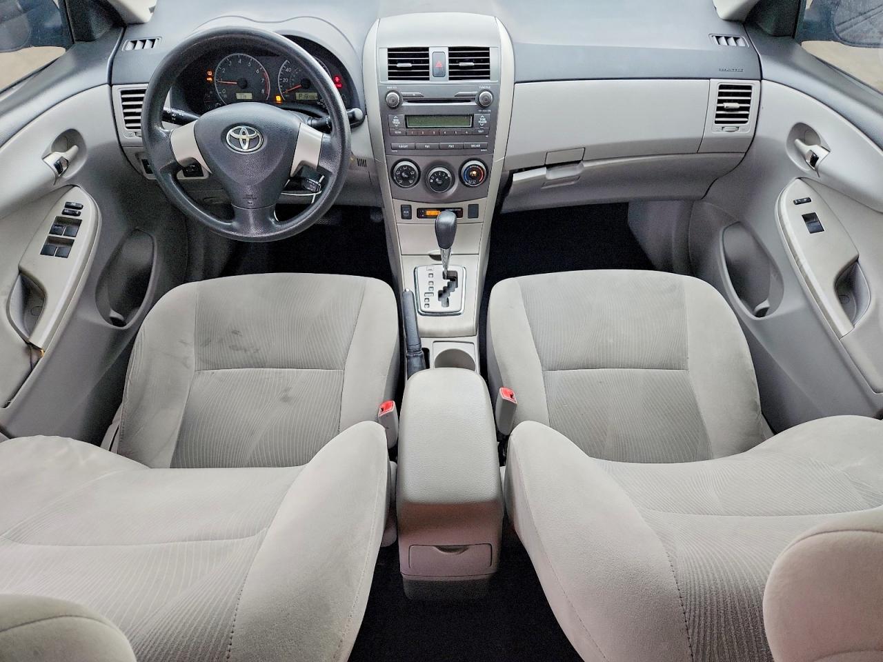 2011 Toyota Corolla Le Gray vin: 2T1BU4EE7BC740131