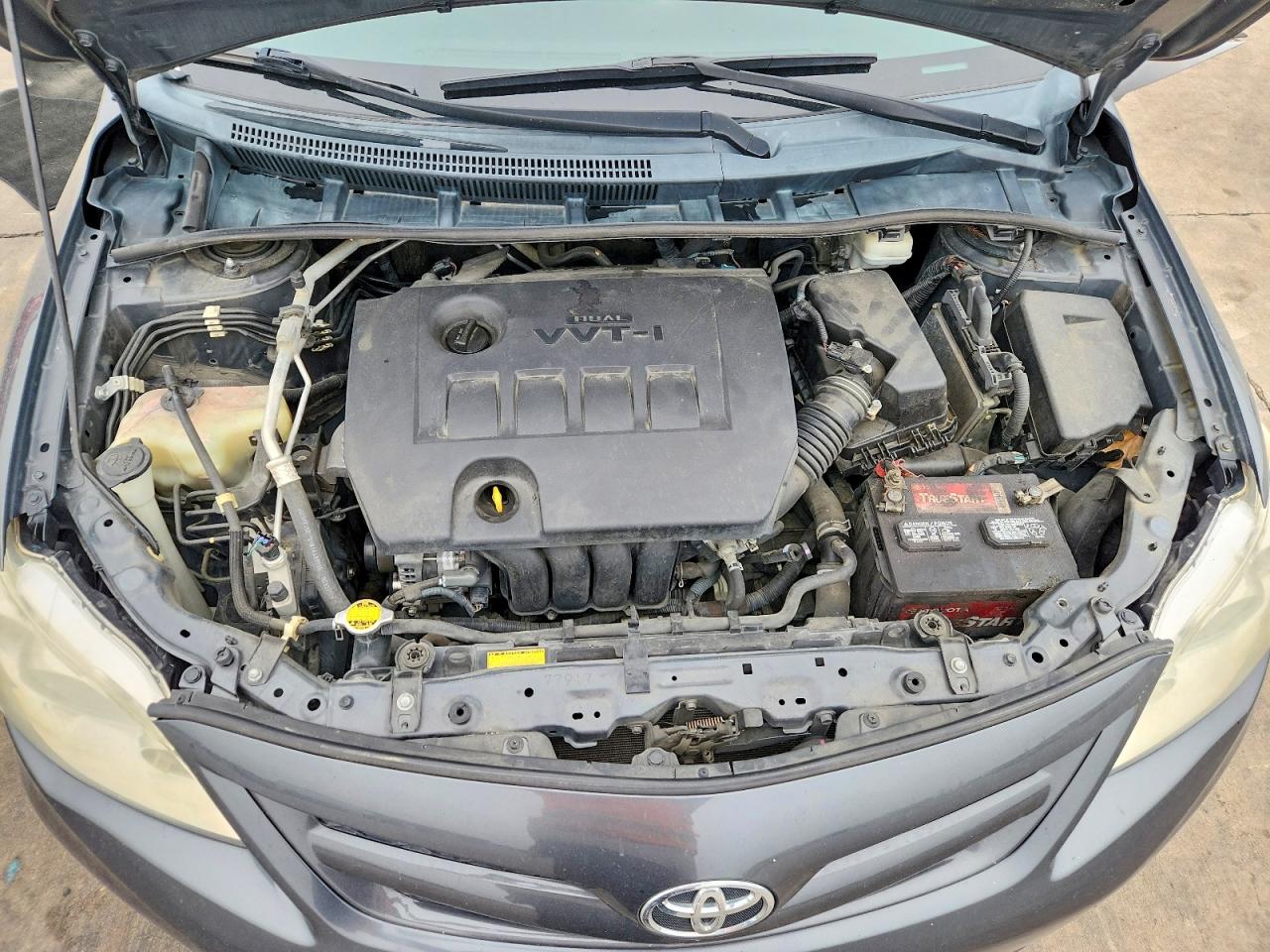 2011 Toyota Corolla Le Gray vin: 2T1BU4EE7BC740131