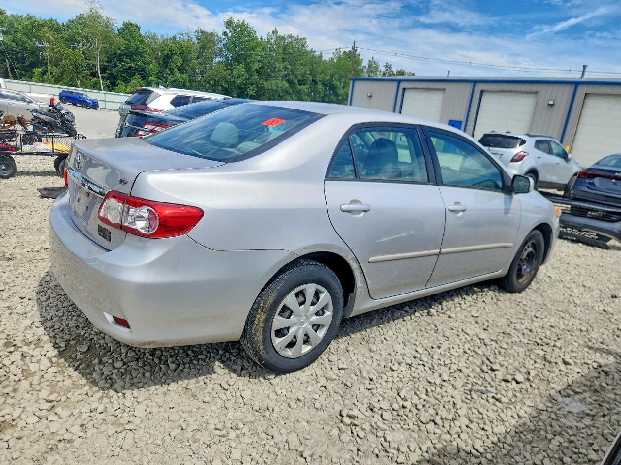 2011 Toyota Corolla Le Silver vin: 2T1BU4EE7BC742154