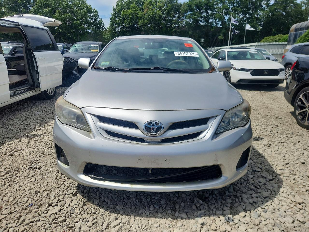 2011 Toyota Corolla Le Silver vin: 2T1BU4EE7BC742154