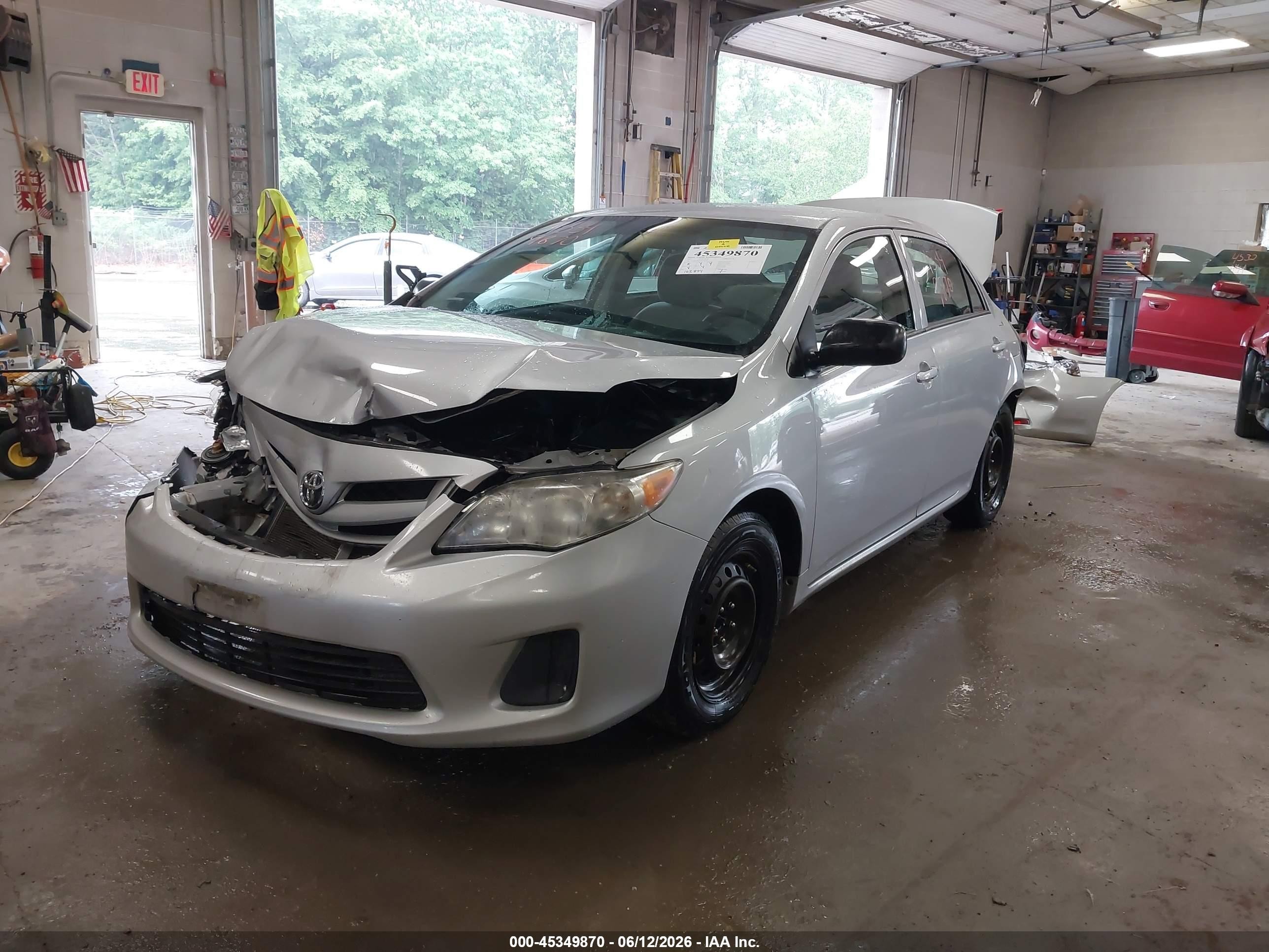 2011 Toyota Corolla   Silver vin: 2T1BU4EE7BC743370