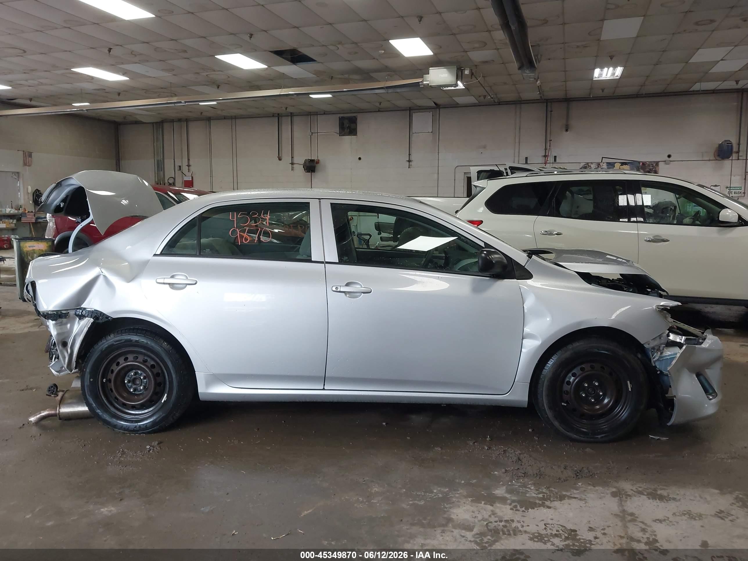 2011 Toyota Corolla   Silver vin: 2T1BU4EE7BC743370