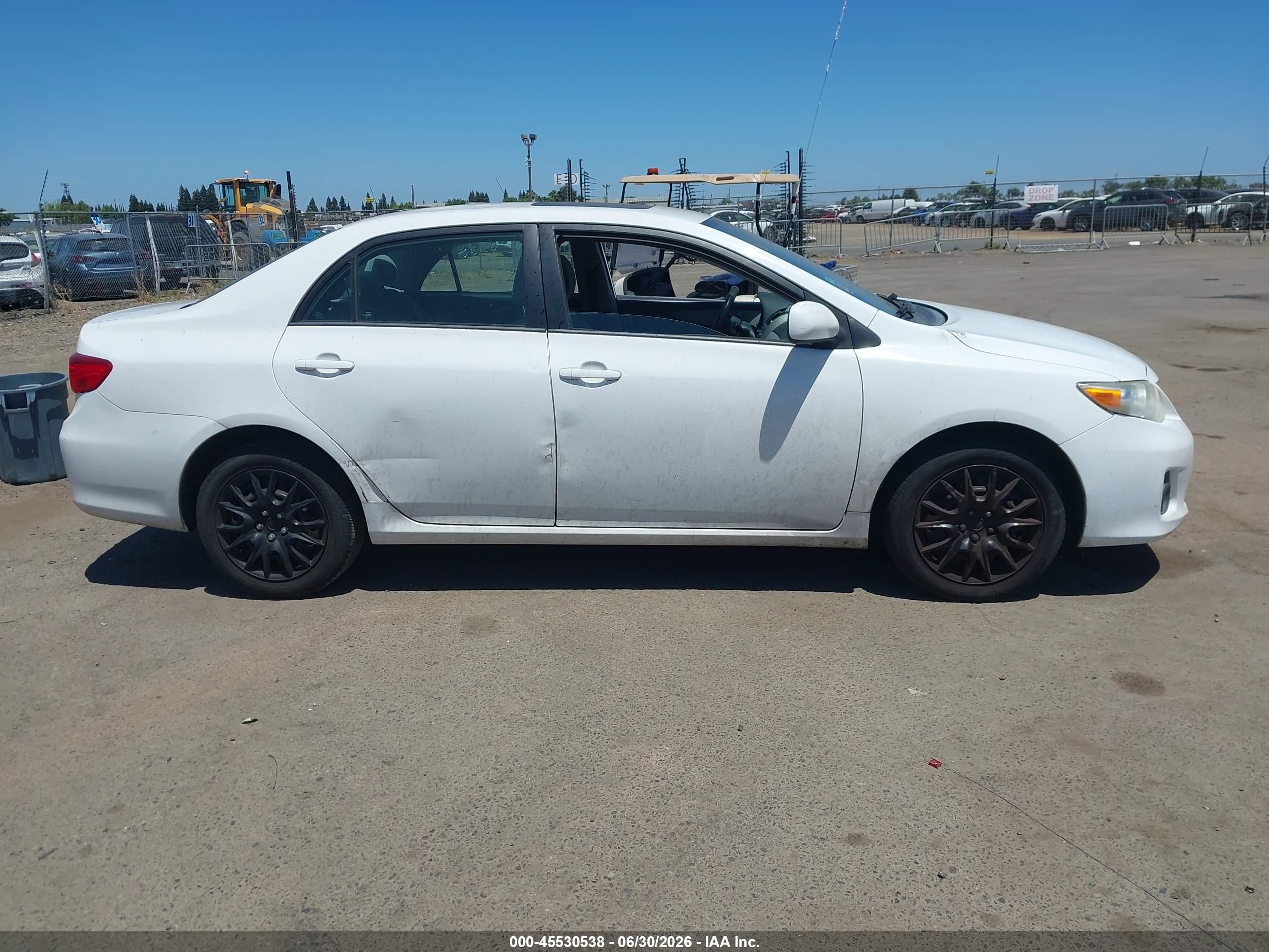 2012 Toyota Corolla Le White vin: 2T1BU4EE7CC755942