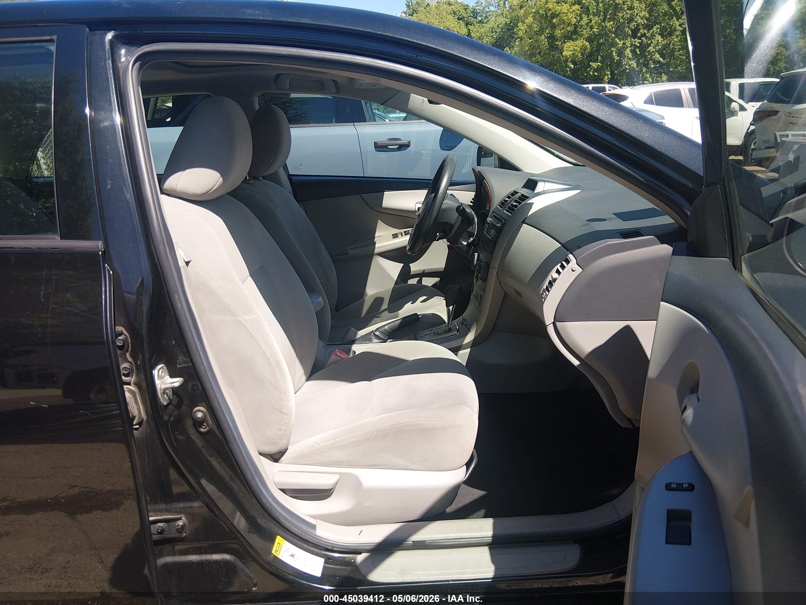 2012 Toyota Corolla Le Black vin: 2T1BU4EE7CC772563