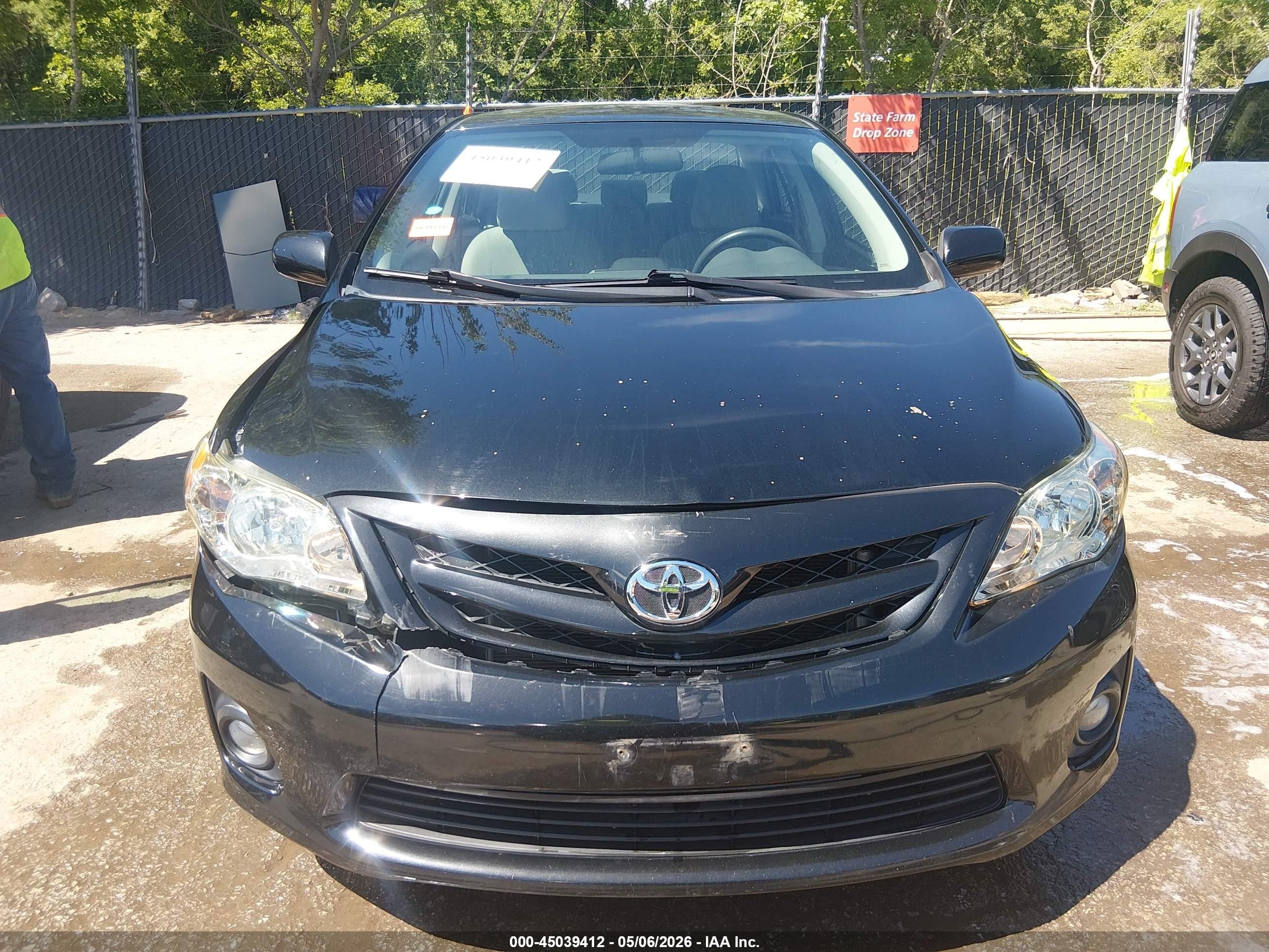 2012 Toyota Corolla Le Black vin: 2T1BU4EE7CC772563
